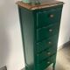 Chiffonnier 5 tiroirs relooké vert sapin et bois brut