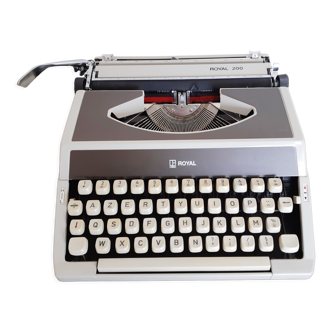 Machine à écrire portable vintage Royal 200