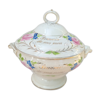 Soupière en porcelaine