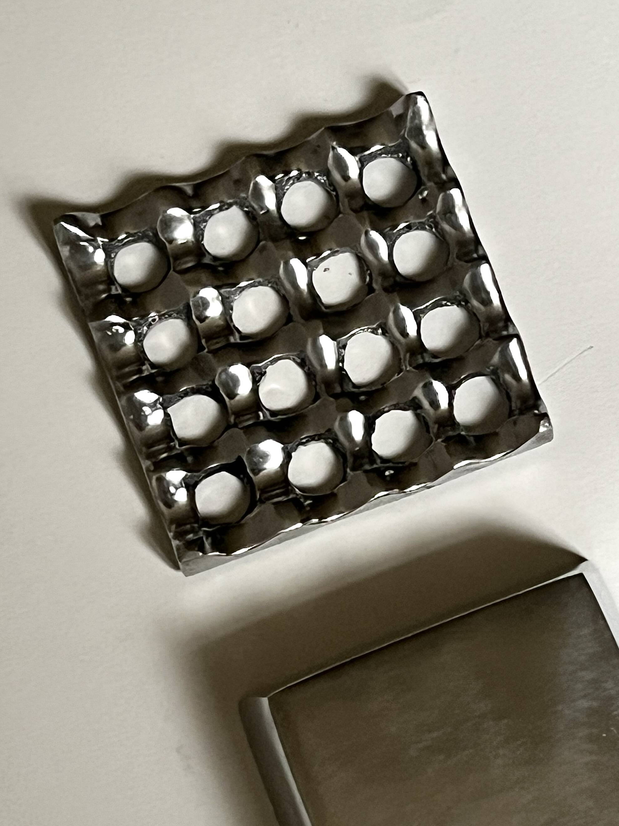 Mid-century chrome metal ashtray in the Ultima 15 style, 1970 design.