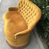 Vintage bench in gold velvet