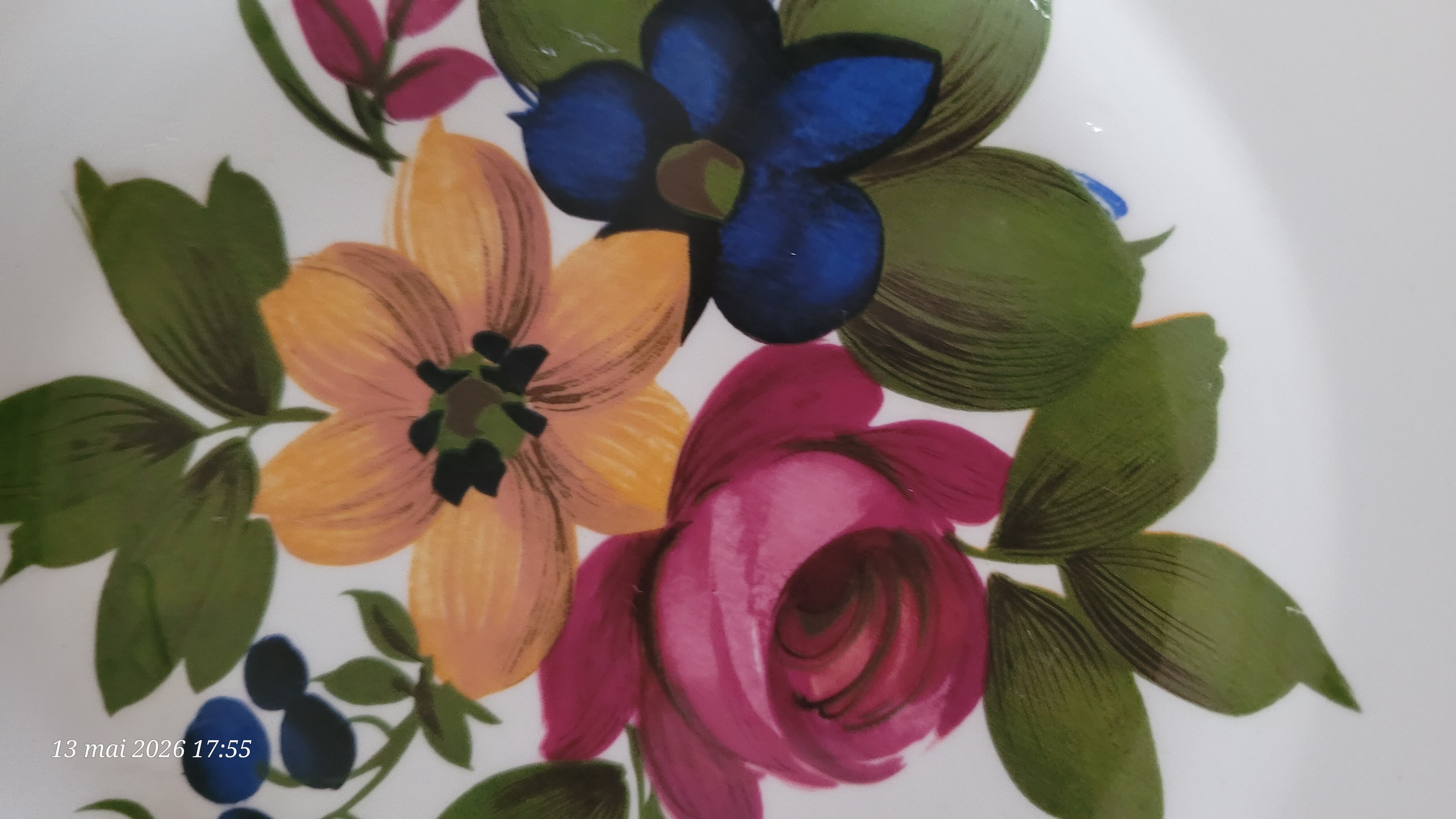 6 vintage deep plates, floral pattern