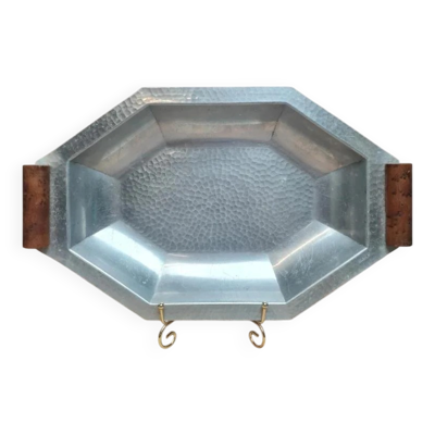 Plateau en aluminium martelé vintage avec poignées en bois de style Art Déco