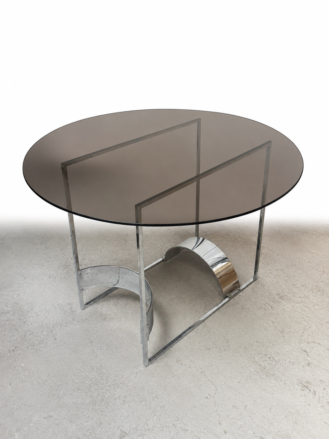 Round table
