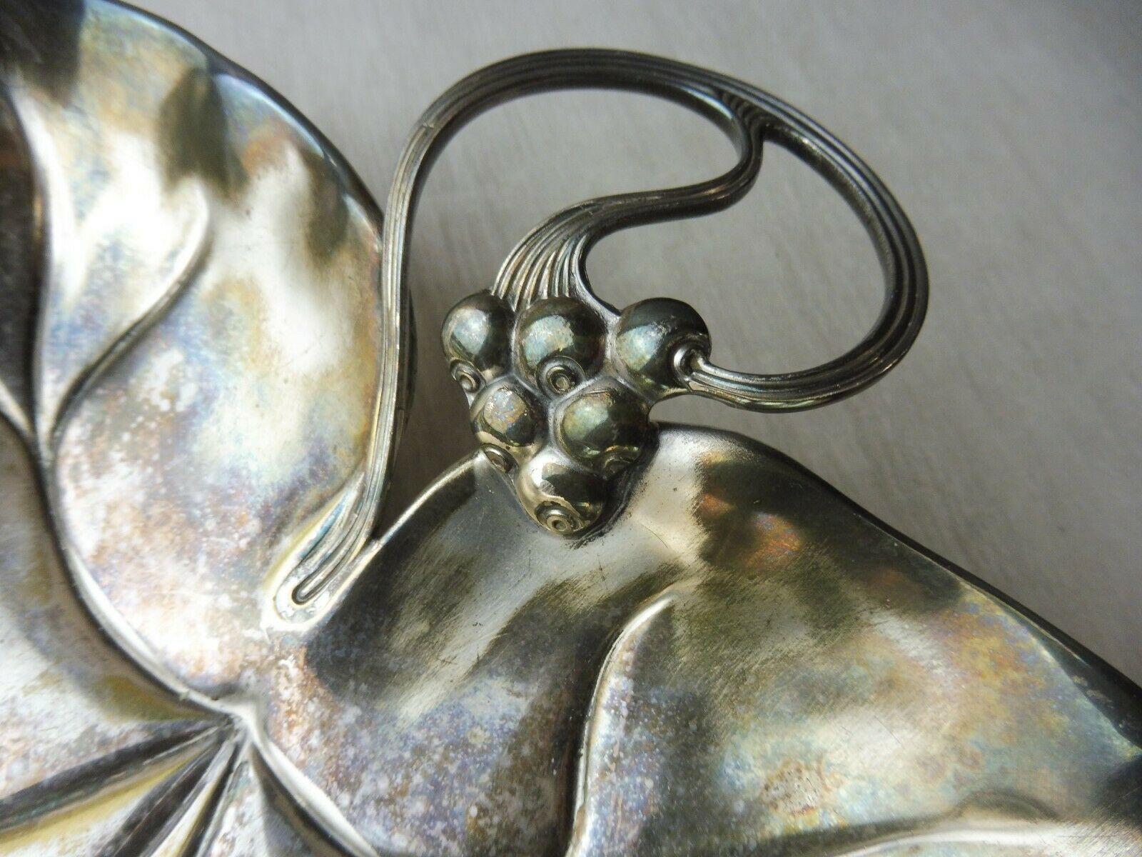 Old cut/flat ivy leaf shape/vine, silver metal, WMF