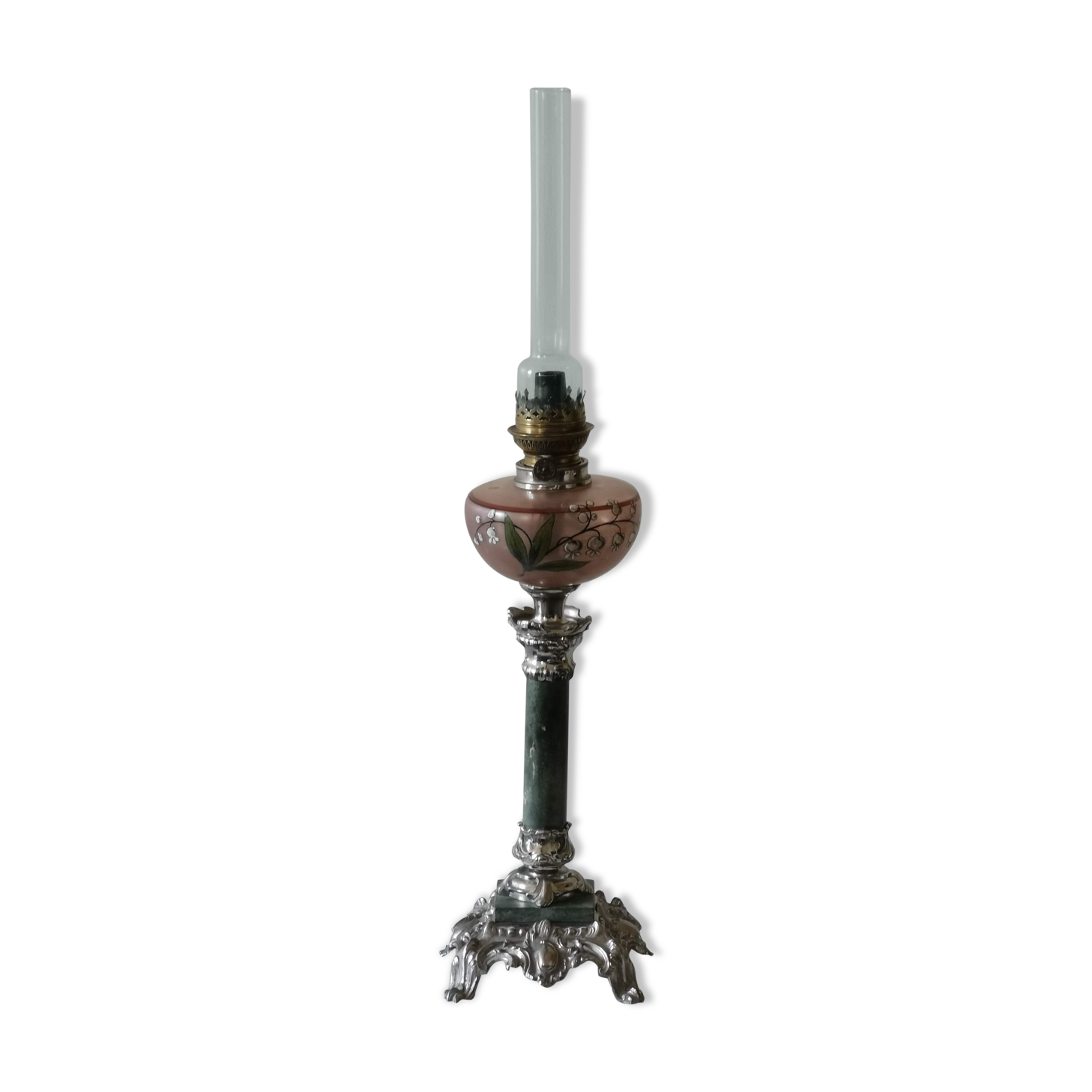 Kerosene lamp late nineteenth century mounted on Corinthian column.