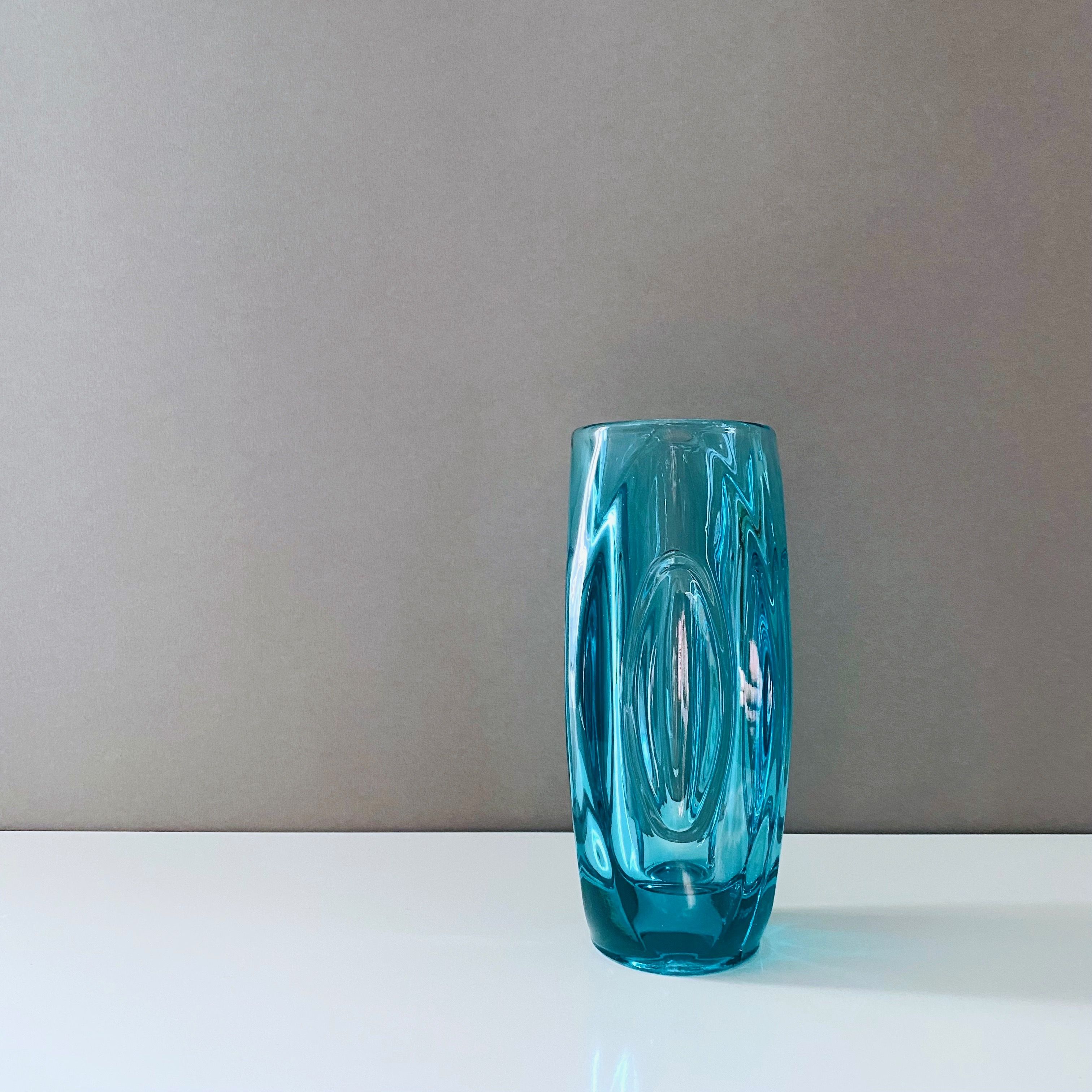 Sklo Union Vase, Rudolf Schrötter, Rosice Bullit Lens, Turquoise, Vintage Interior