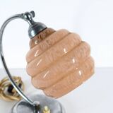 Lampe de chevet art deco Globe inclinable en opaline.