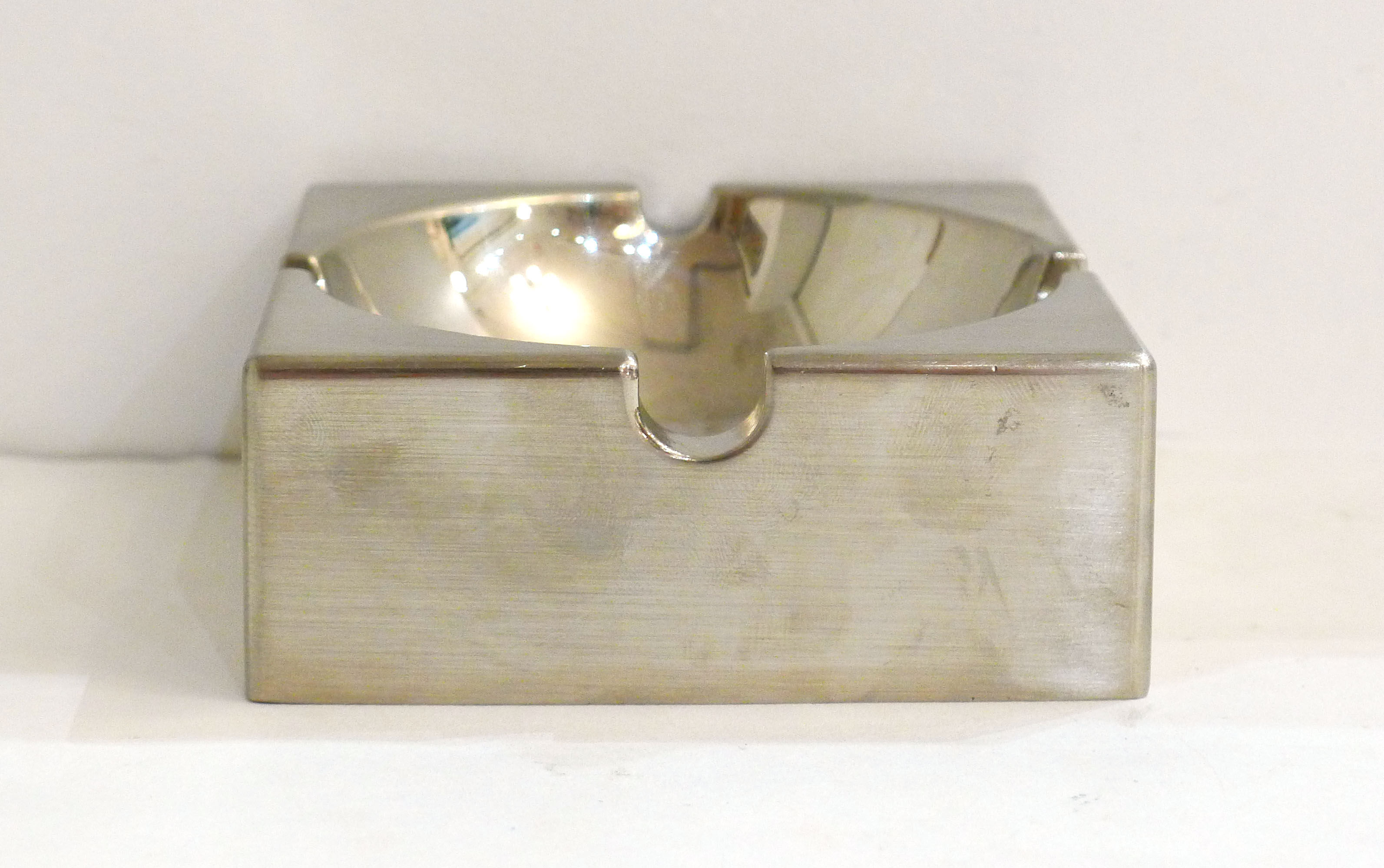 Modernist chrome metal ashtray