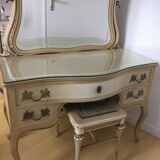 Dressing table ant stool