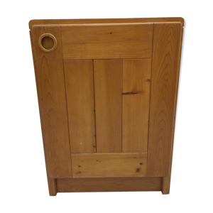 Buffet en pin massif,