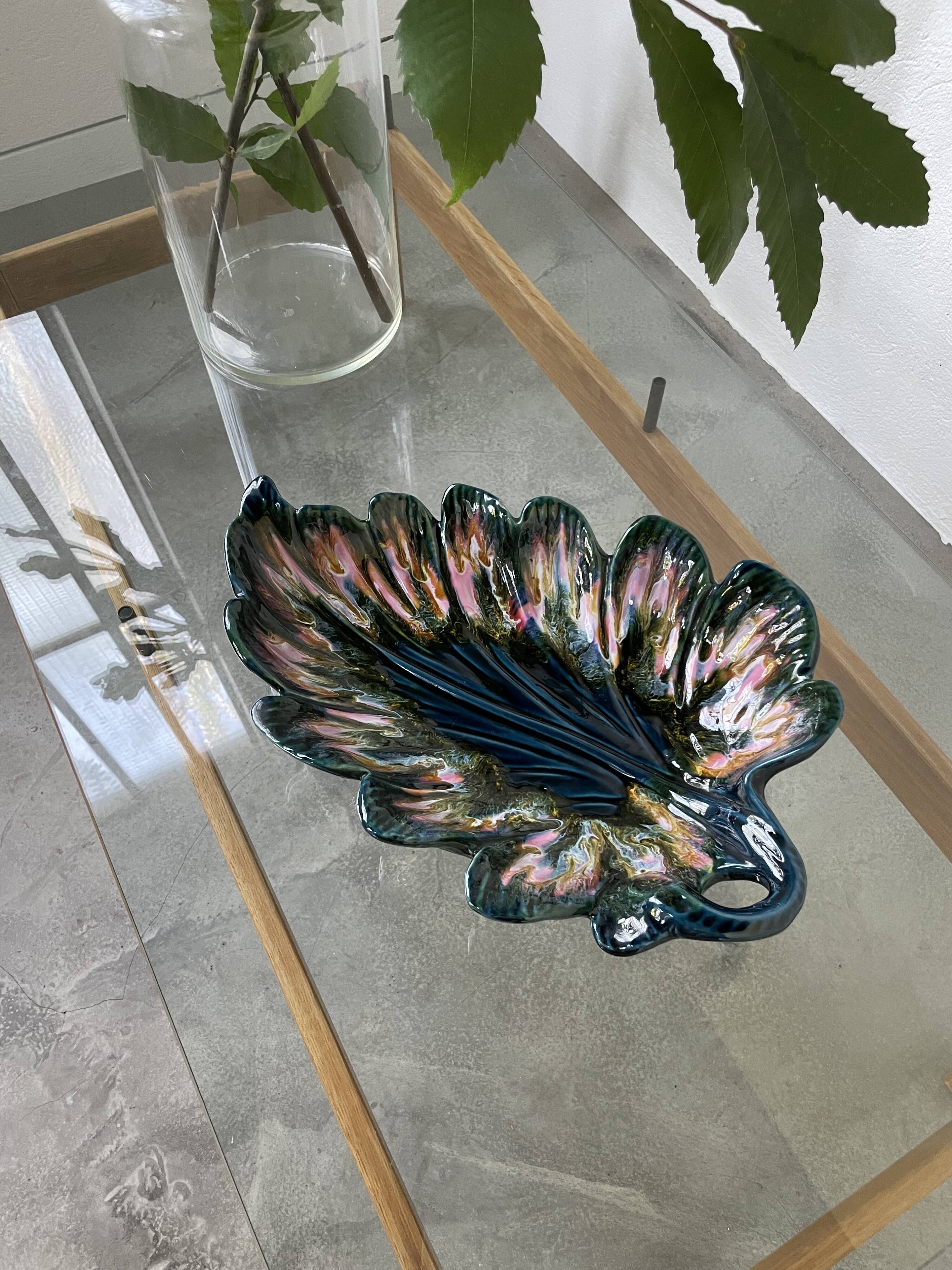 Large Vallauris leaf dish