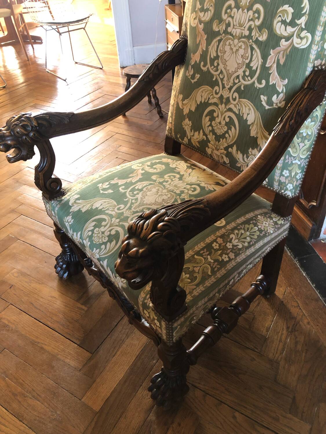 Paire de fauteuils 1900