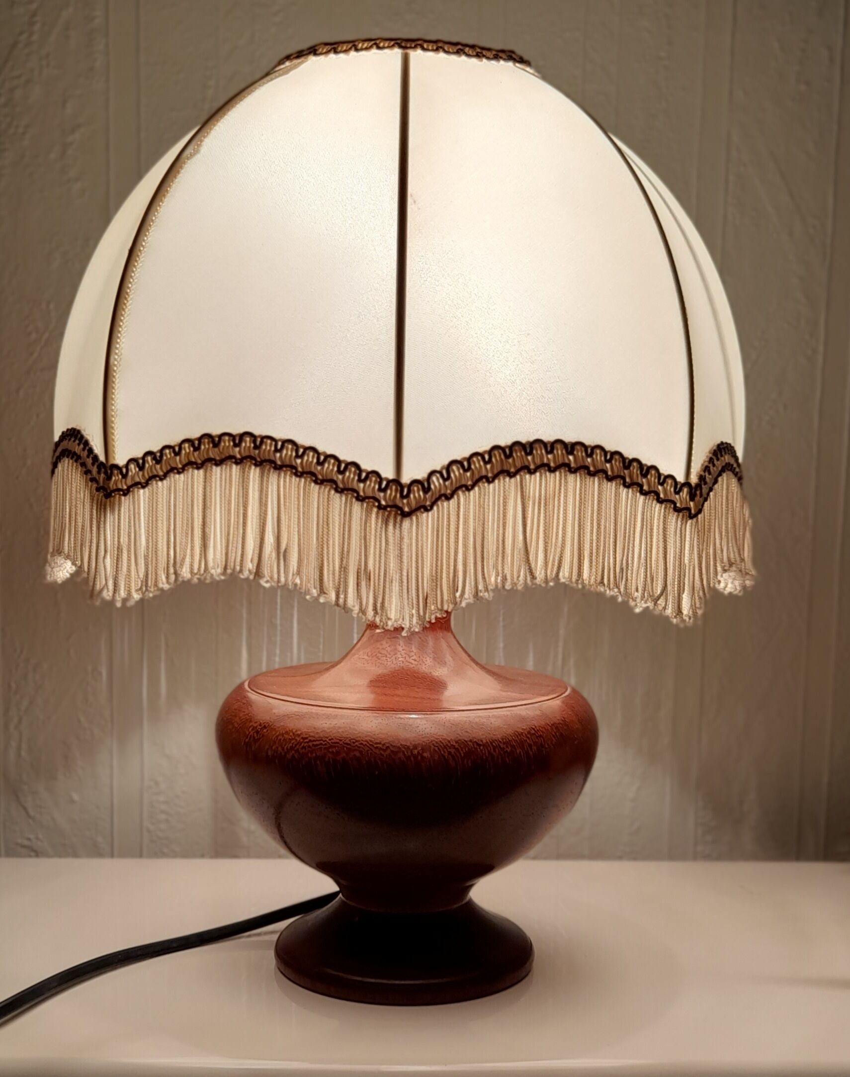 Wooden foot table lamp, charleston dome lampshade, Roaring Twenties style