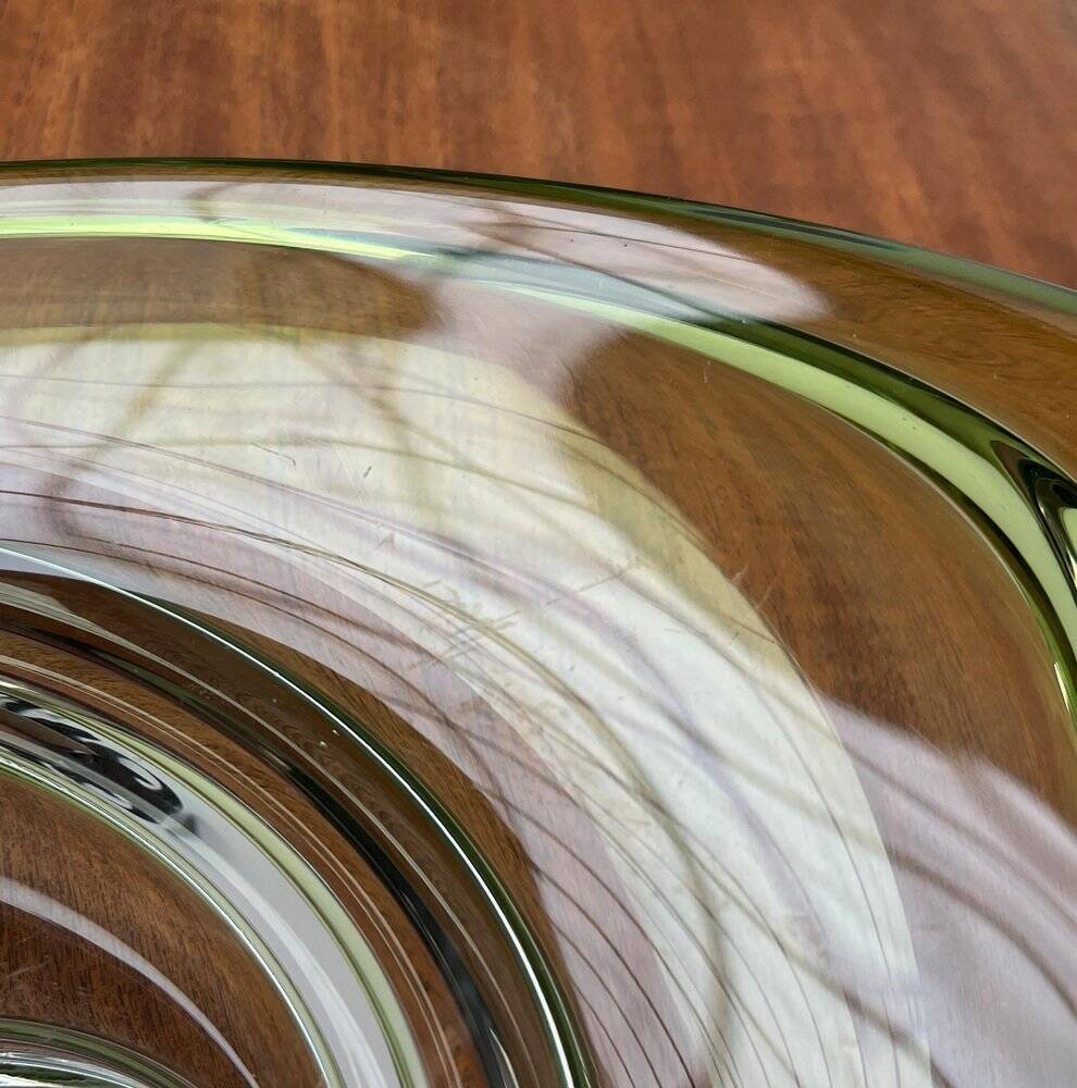 Mid-century modern crystal fruit bowl by Rene Delvenne for Val Saint Lambert, Belgium, 1960s.