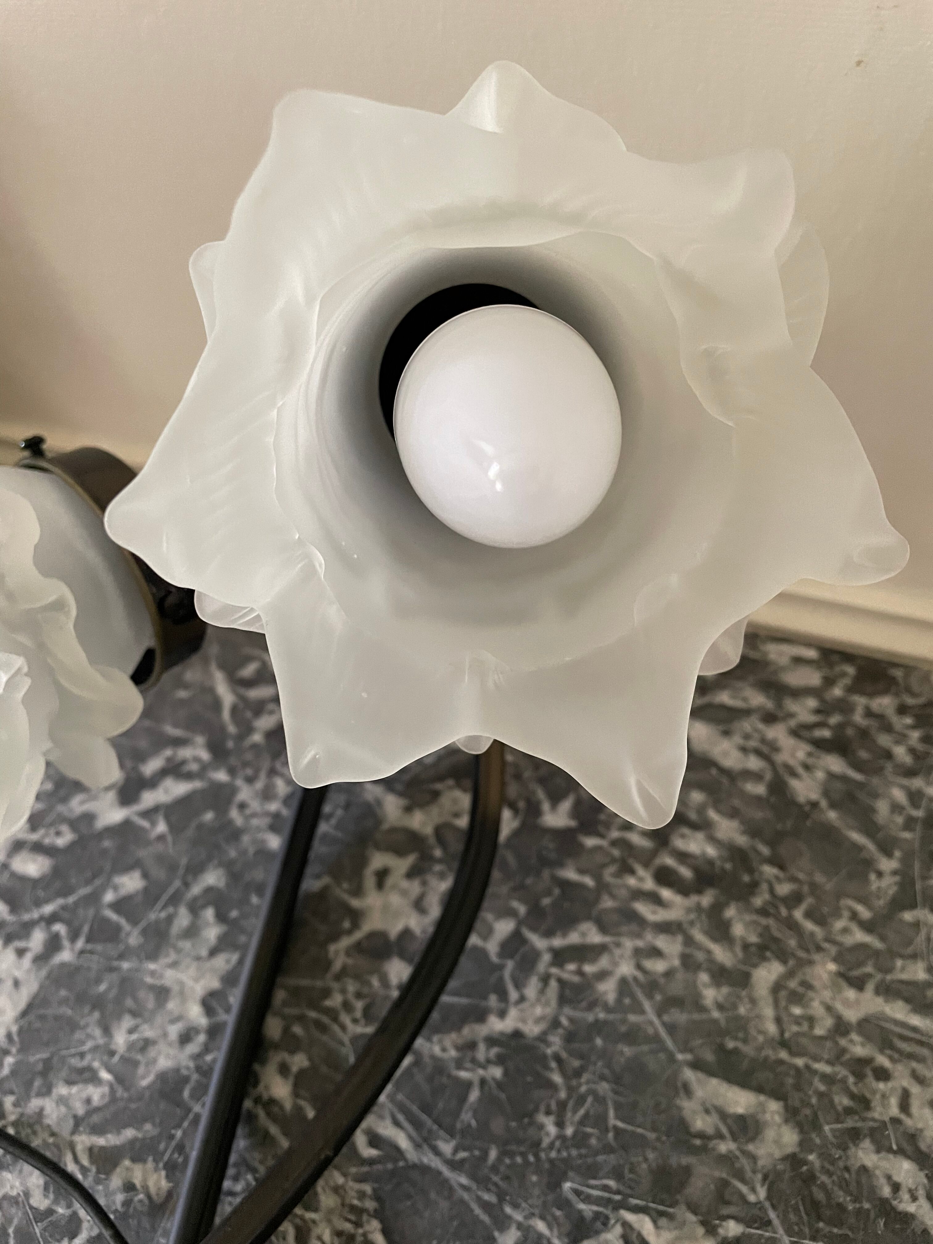 Water lily lamp
