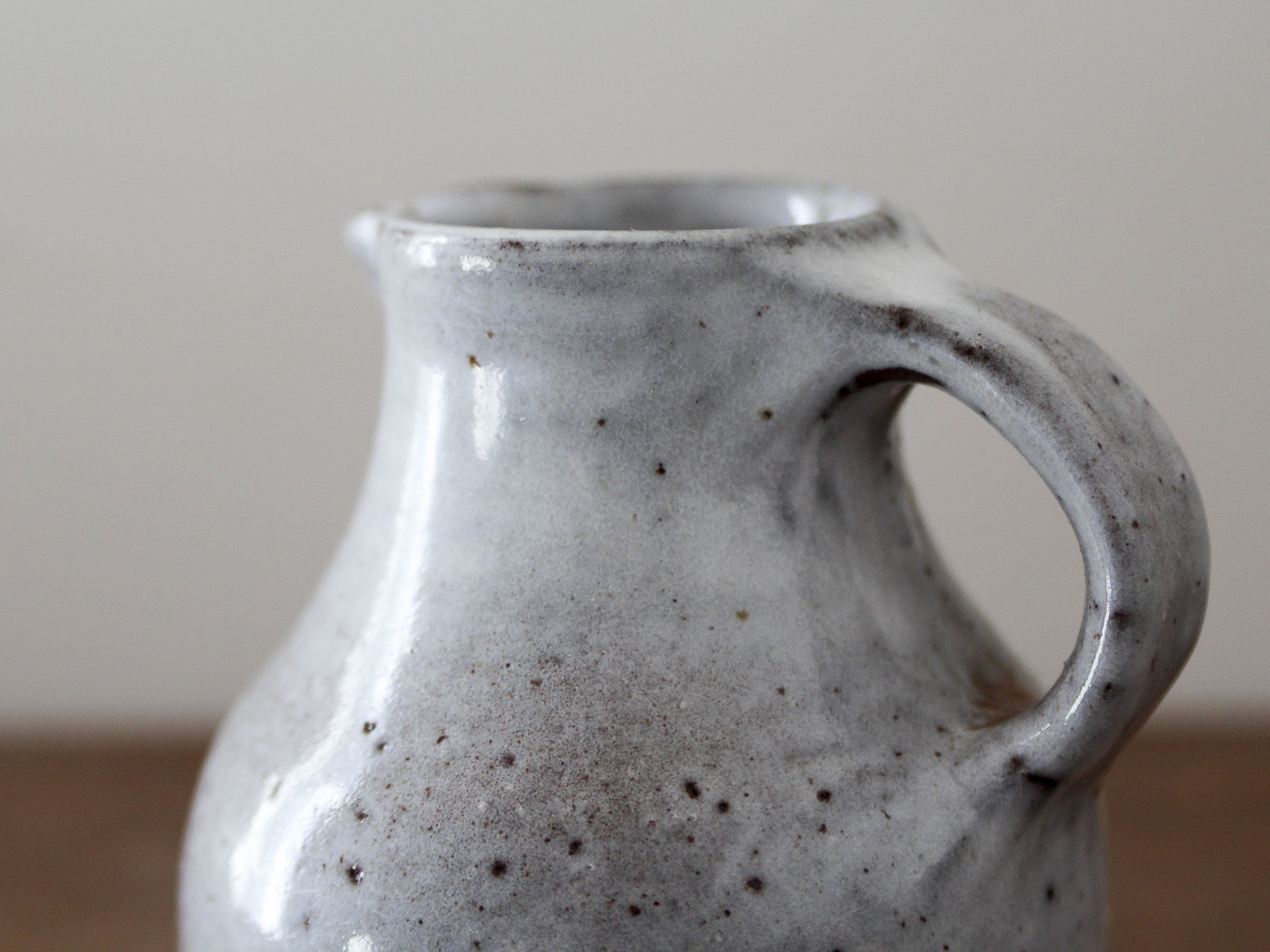 Milk jug Jeanne and Norbert Pierlot
