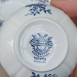 6 tea cups and saucers
