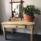 Farm coffee table, countryside.