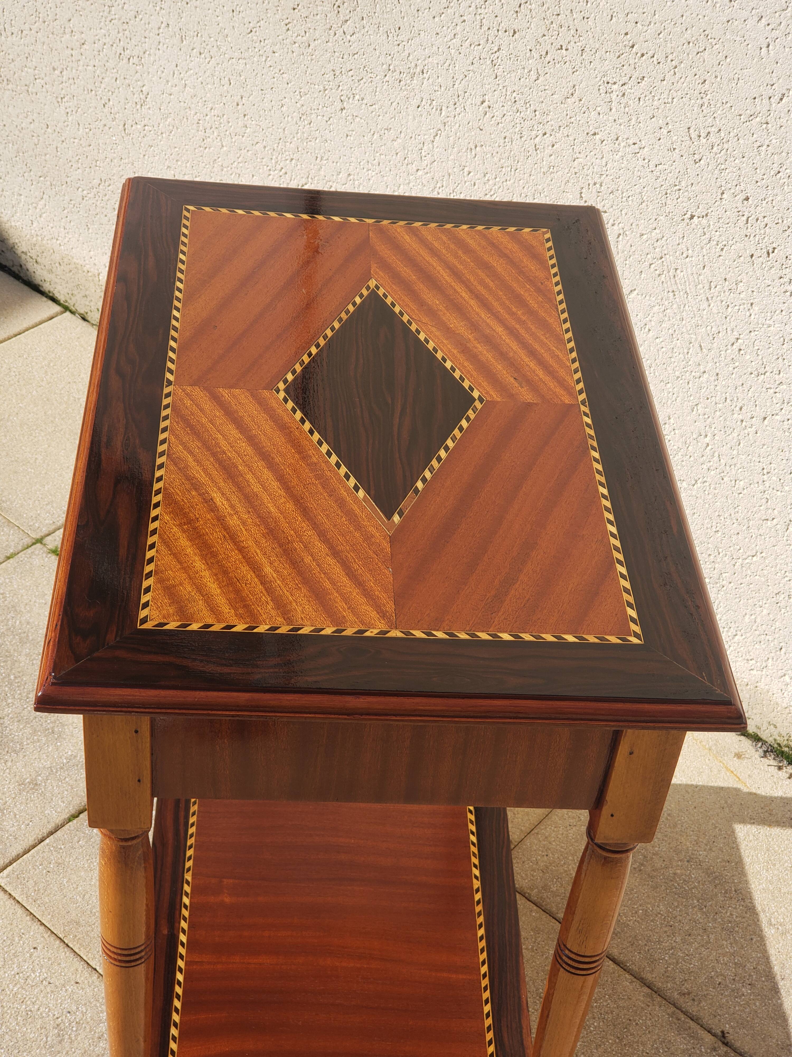 Table d'appoint ancienne console vintage antique marquetée