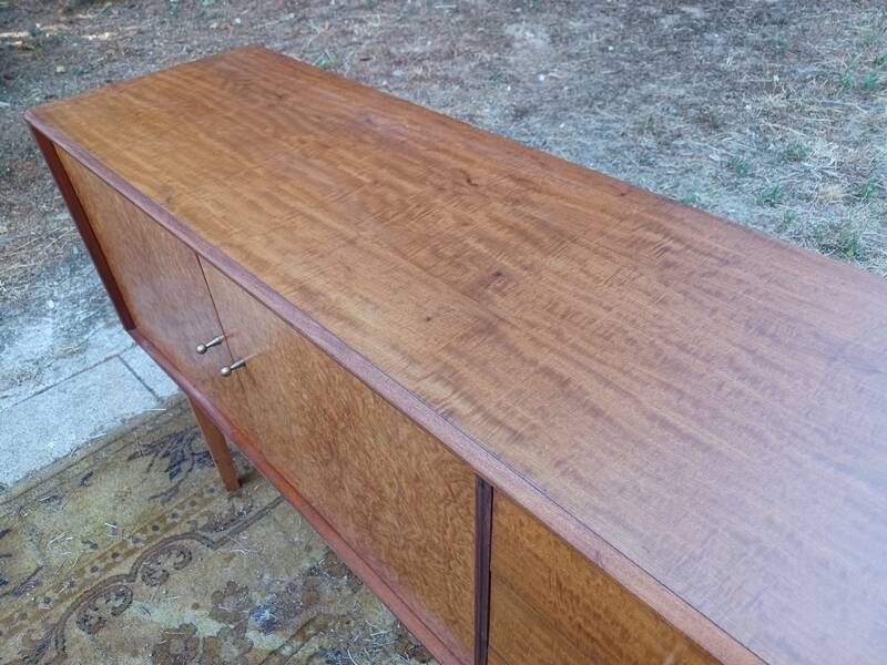 Vintage Scandinavian style sideboard in elm from the 1960s - Low buffet