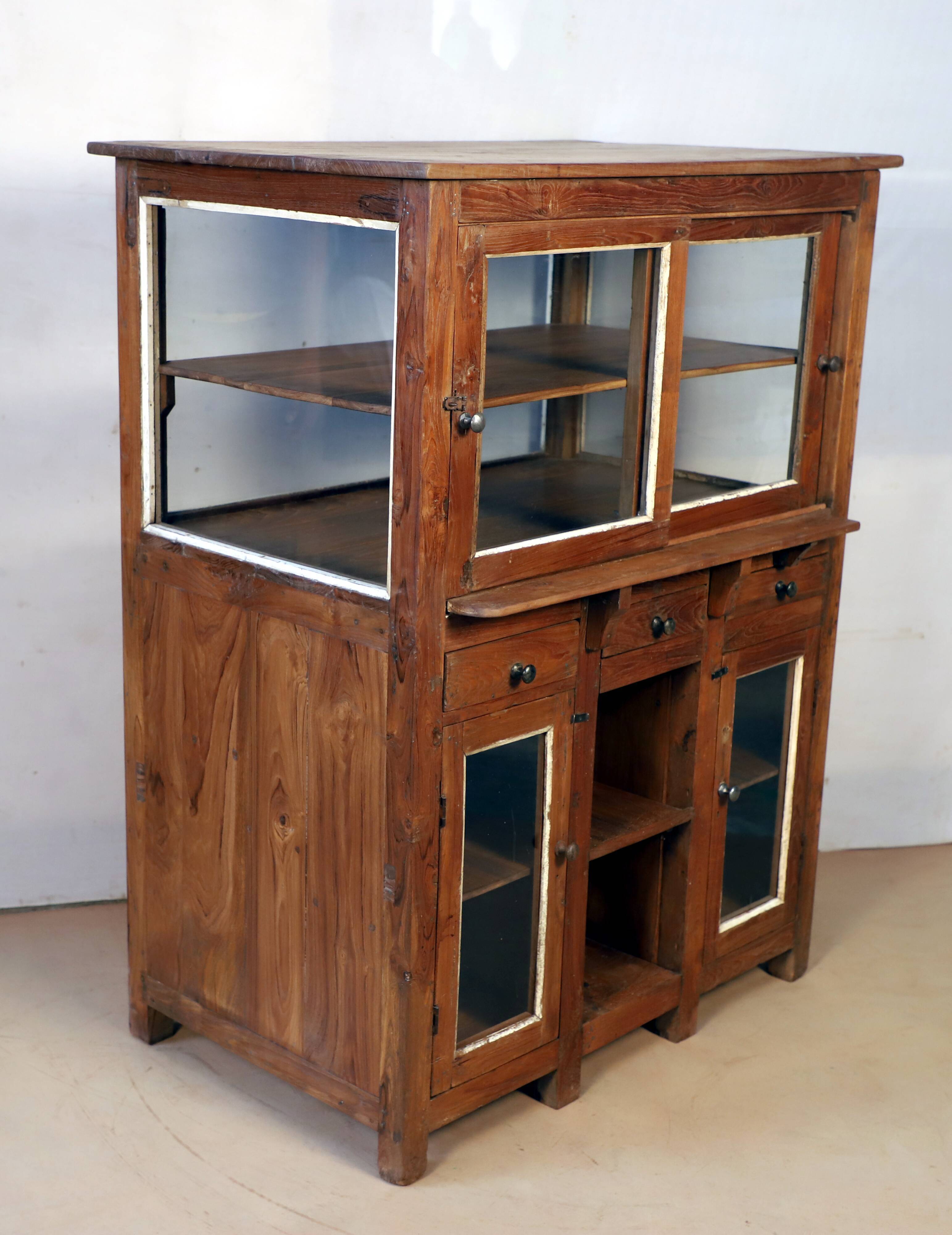 Meuble de métier en teck birman