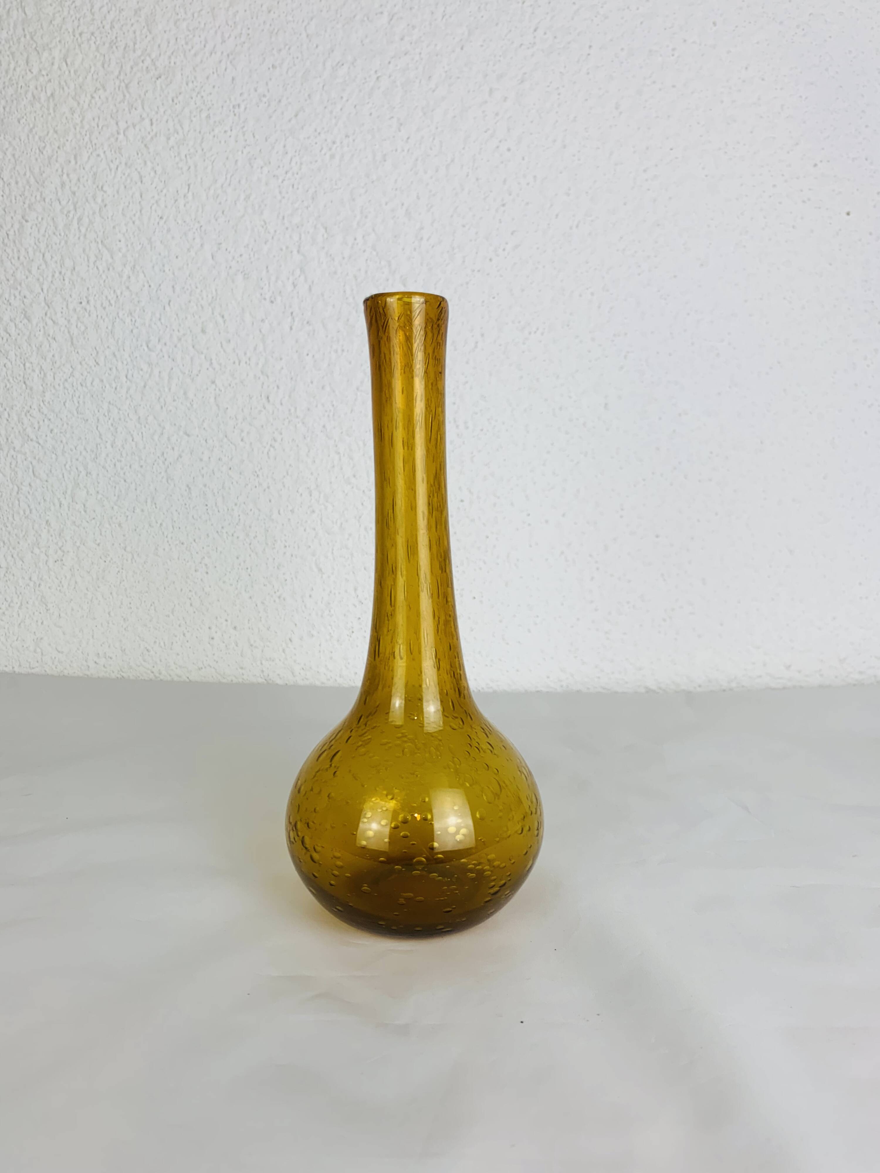 Vintage yellow bubble glass soliflore vase