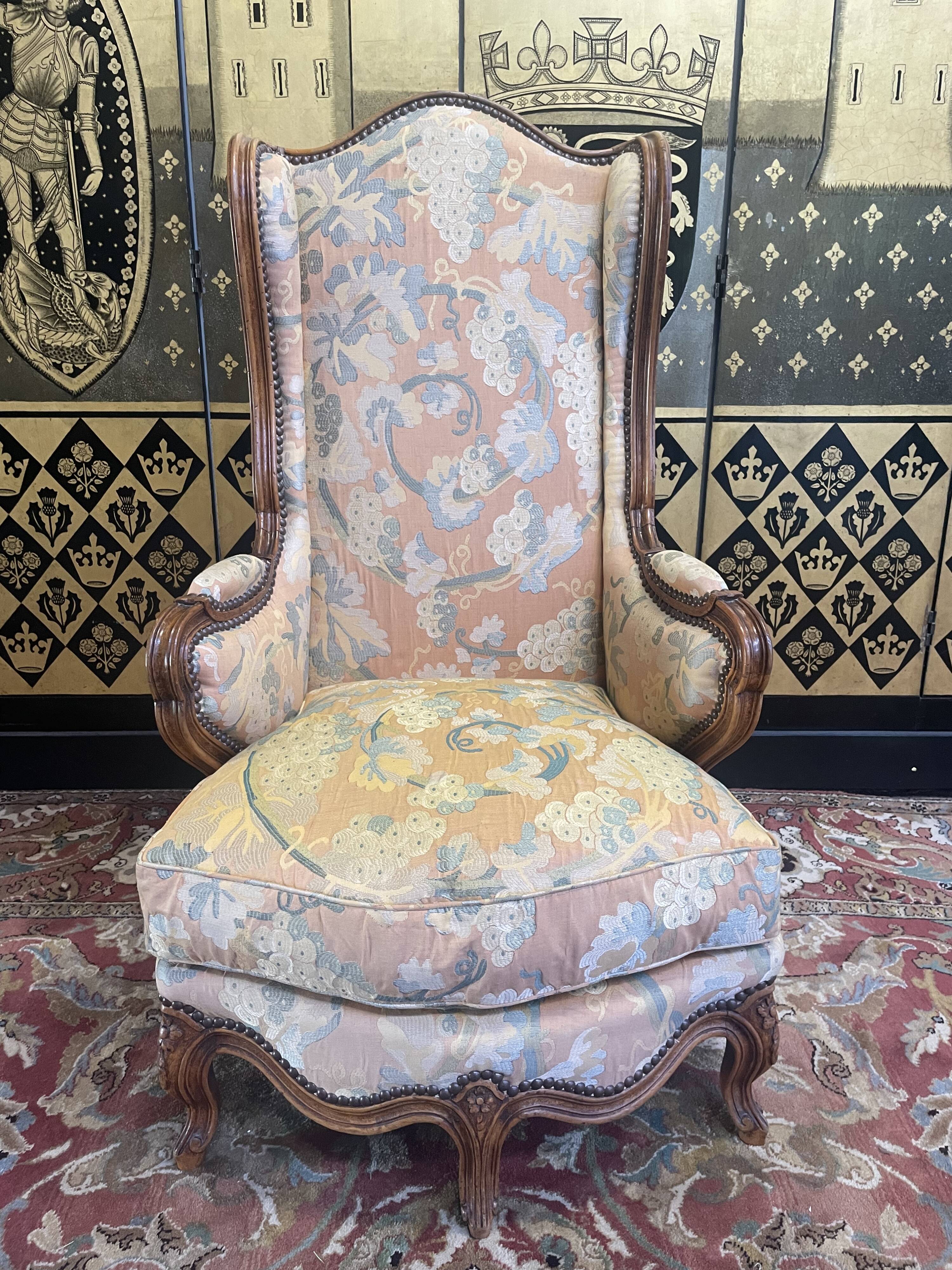 Louis XV style wing chair with 5 feet