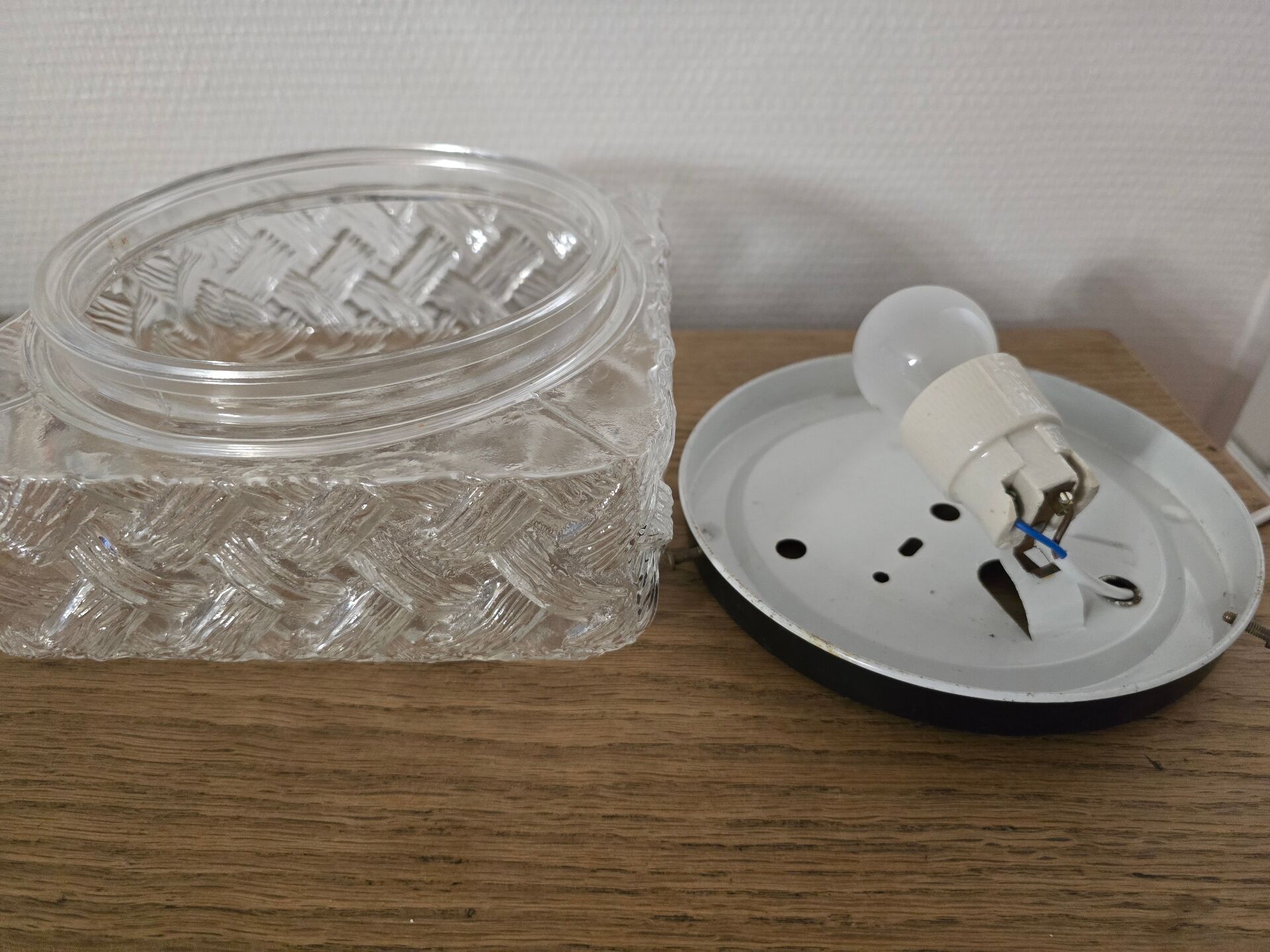 Vintage square ceiling light in woven moulded glass