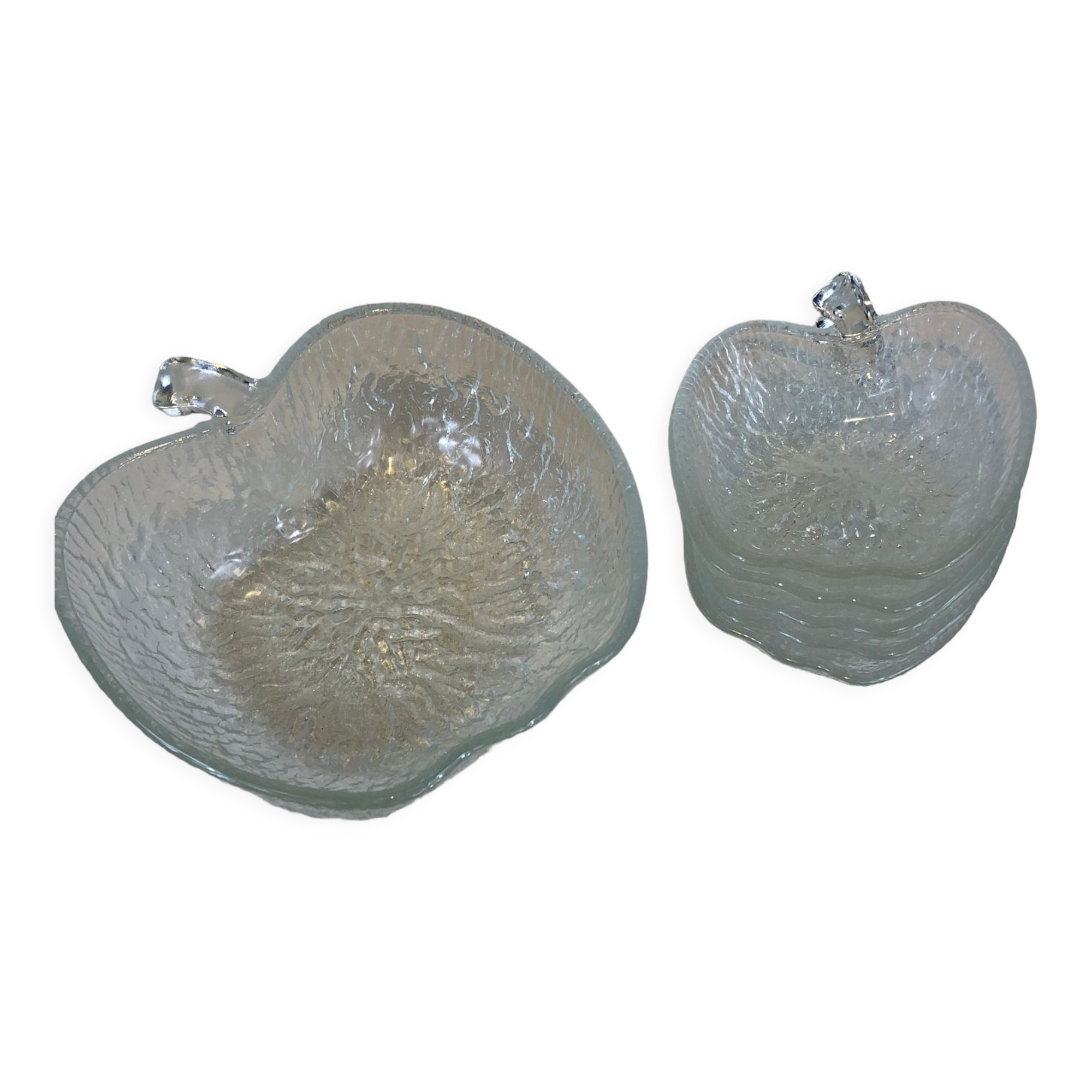 Salad bowl and cups set in molded glass, apple shape