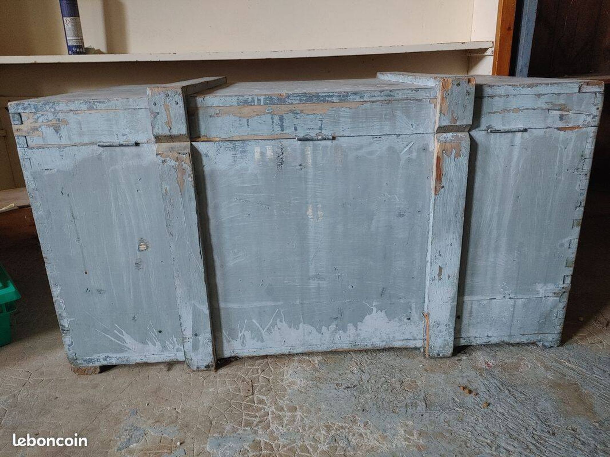 Large trunk/old chest, entirely original - address BANDOL