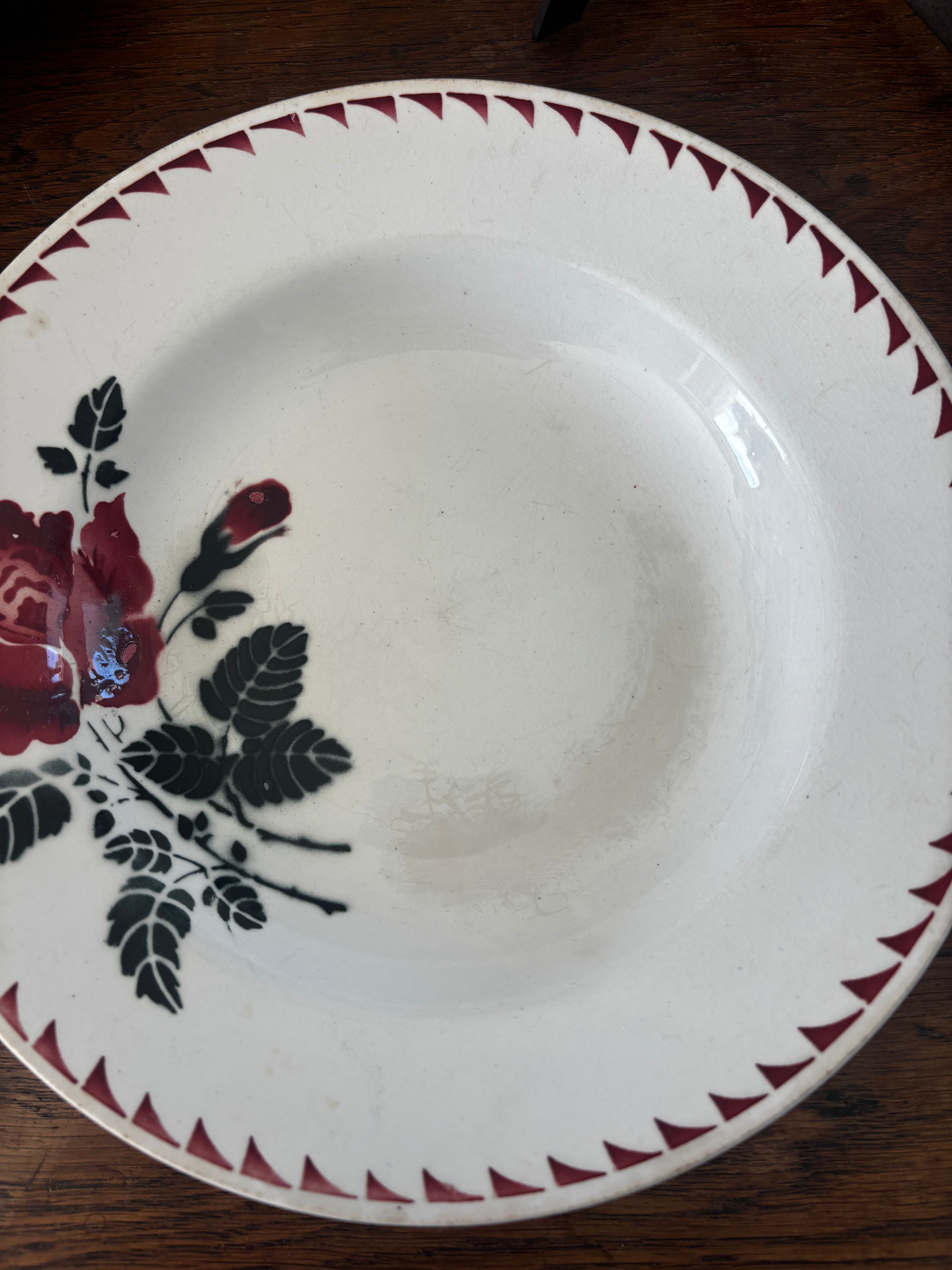 Vintage lot of 5 deep plates l’amandinoise café mars