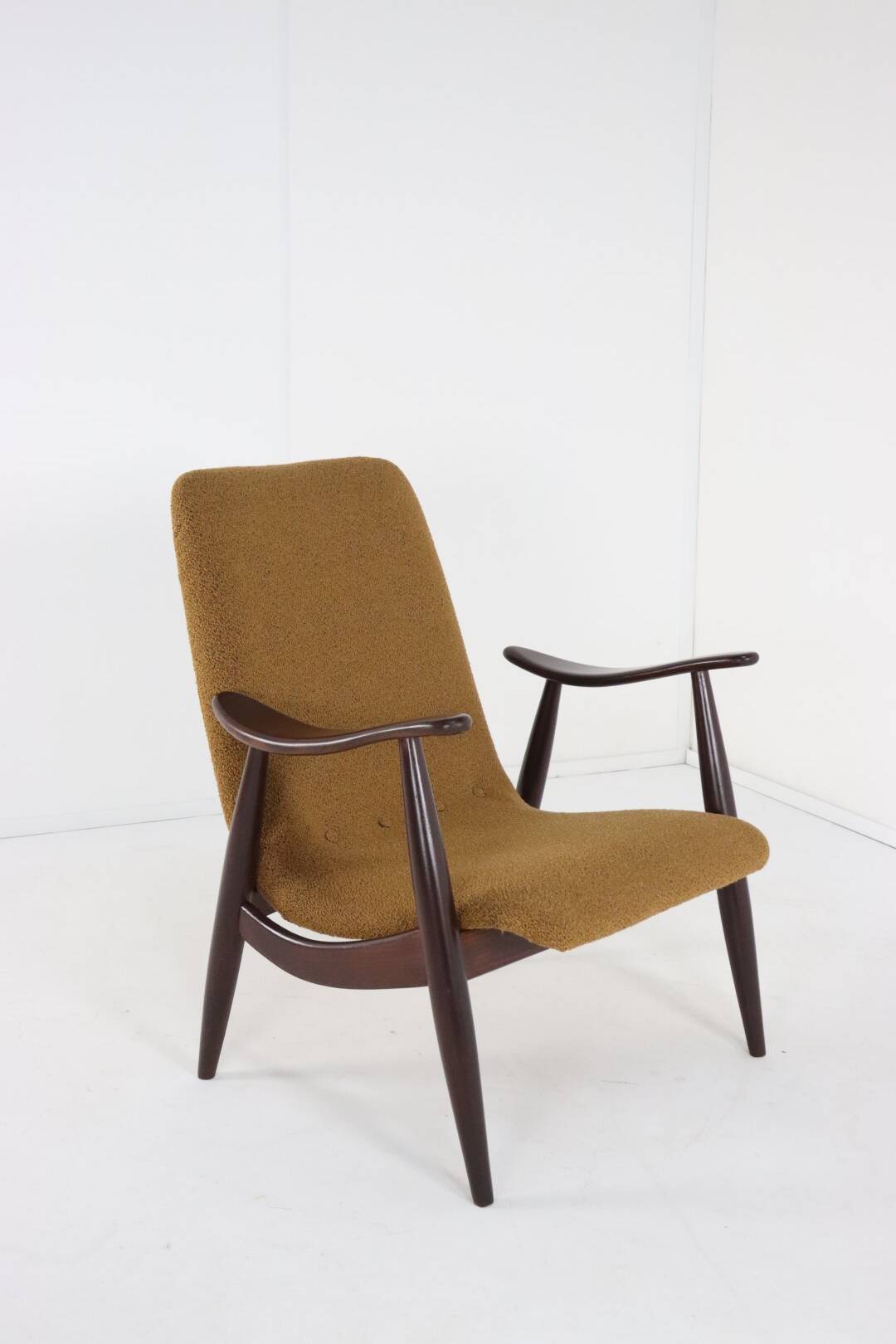 Armchair 'Popkensburg' Attr. Louis van Teeffelen for Wébé | 3 pieces in sto