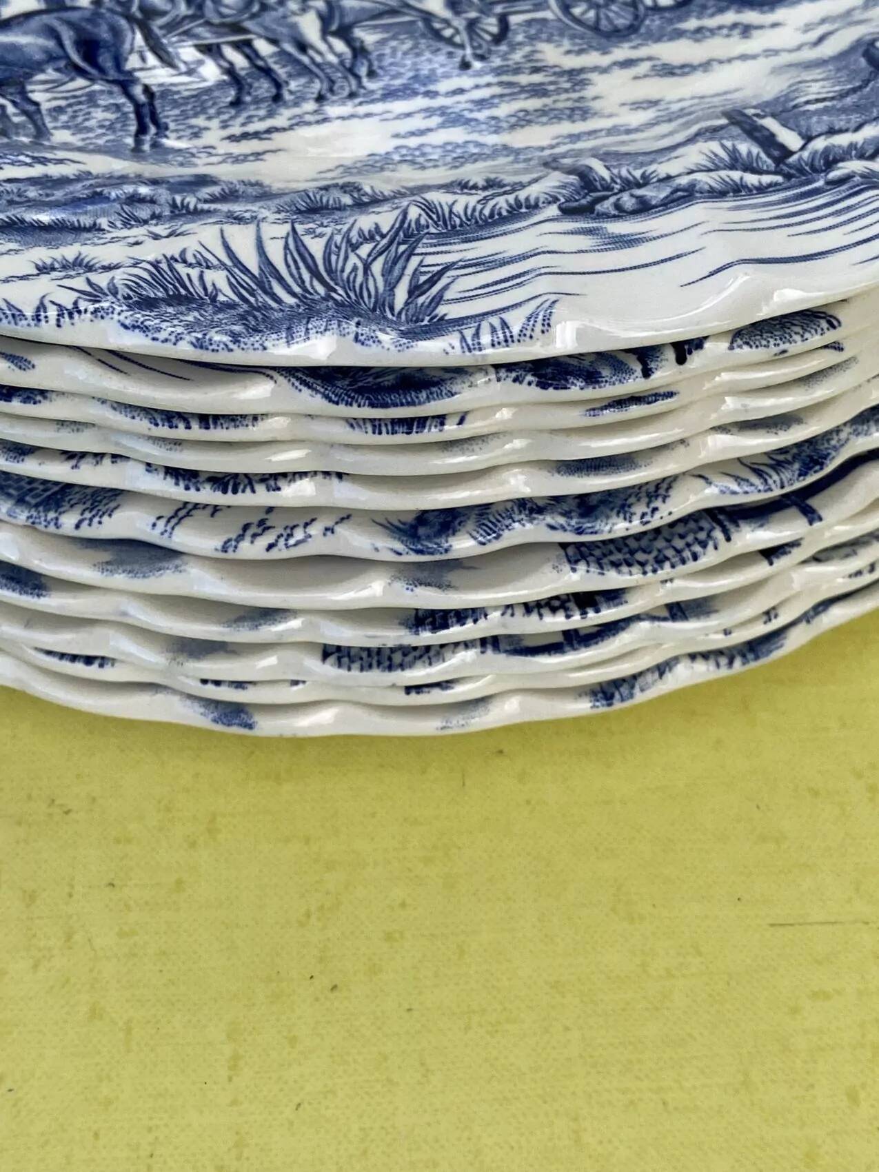 Set of 12 Myott dinner plates - Royal Mail - English Staffordshire earthenware