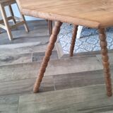 Tripod side table / end table in solid wood