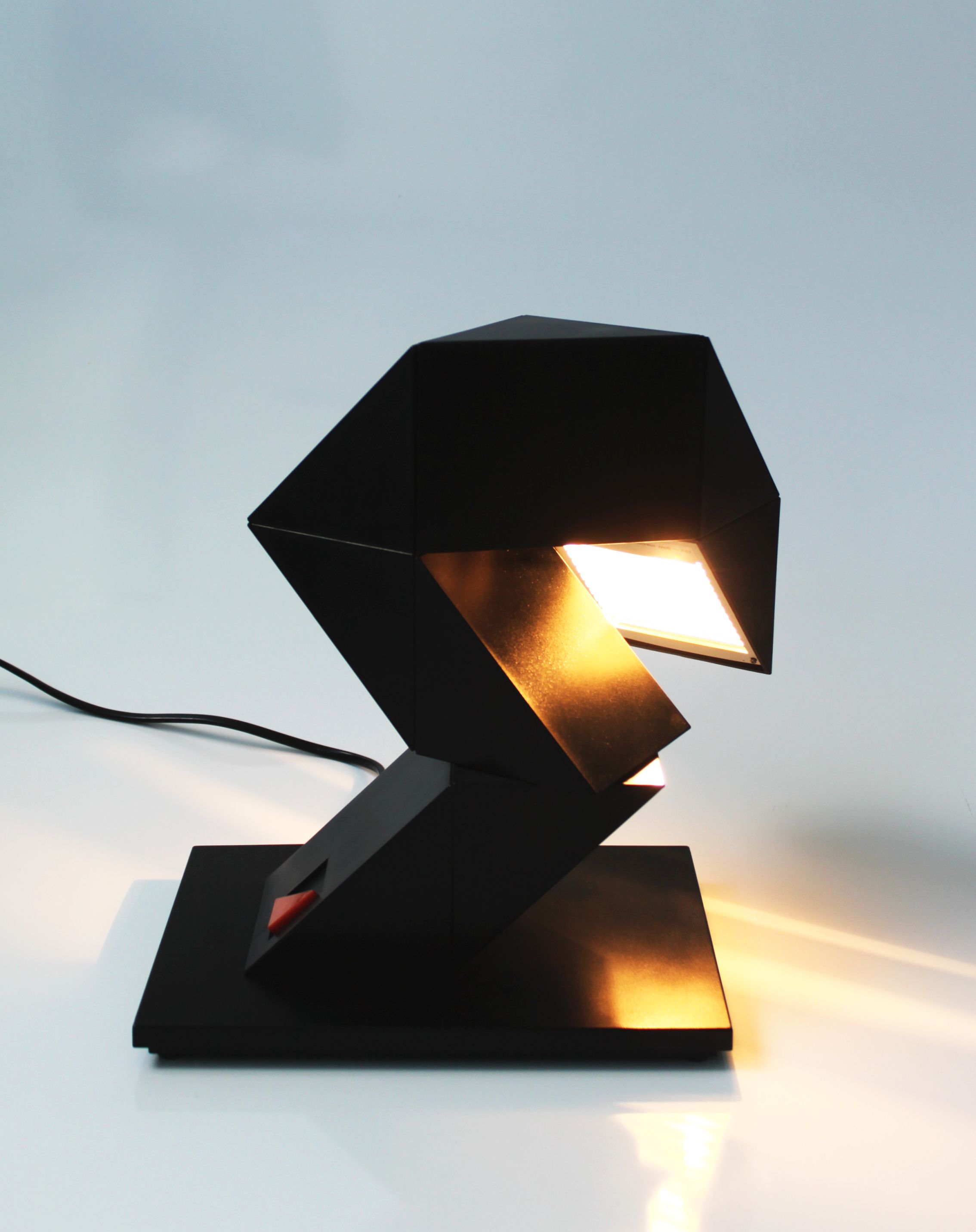 ZigZag Lamp by Shui L.D.Chan for Massive-Elite, Belgium, 1984