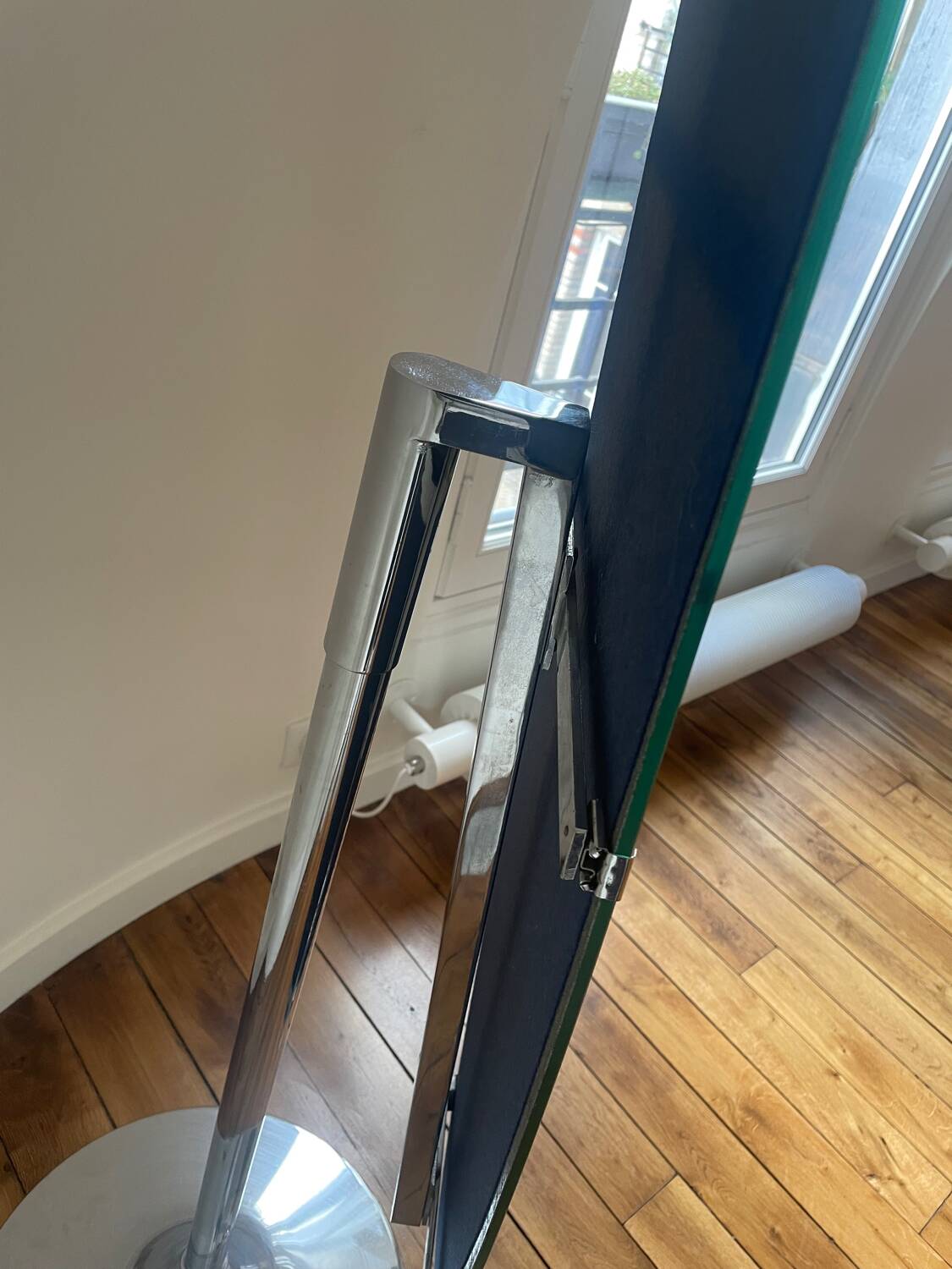Space age standing mirror