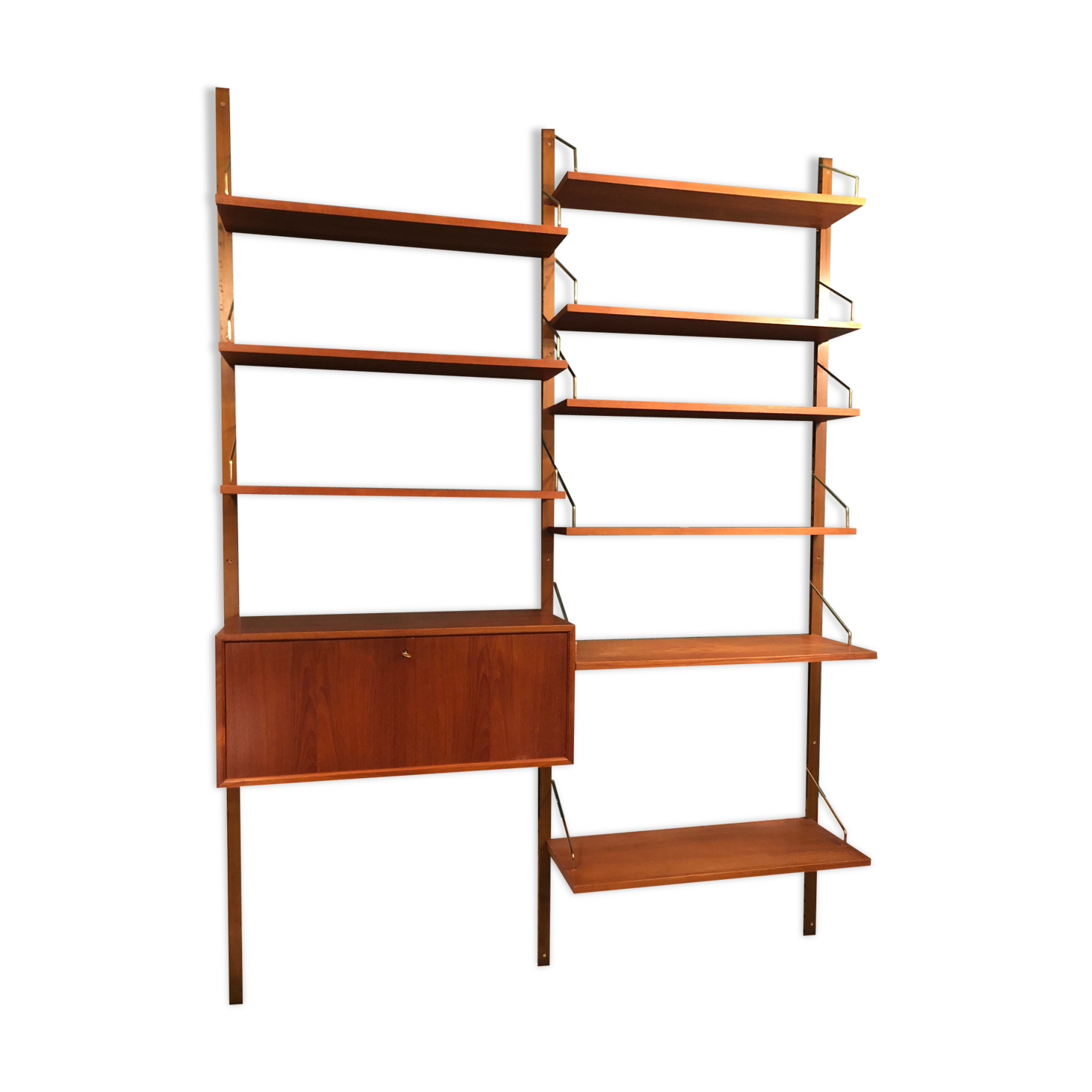 Poul Cadovius wall bookcase in teak