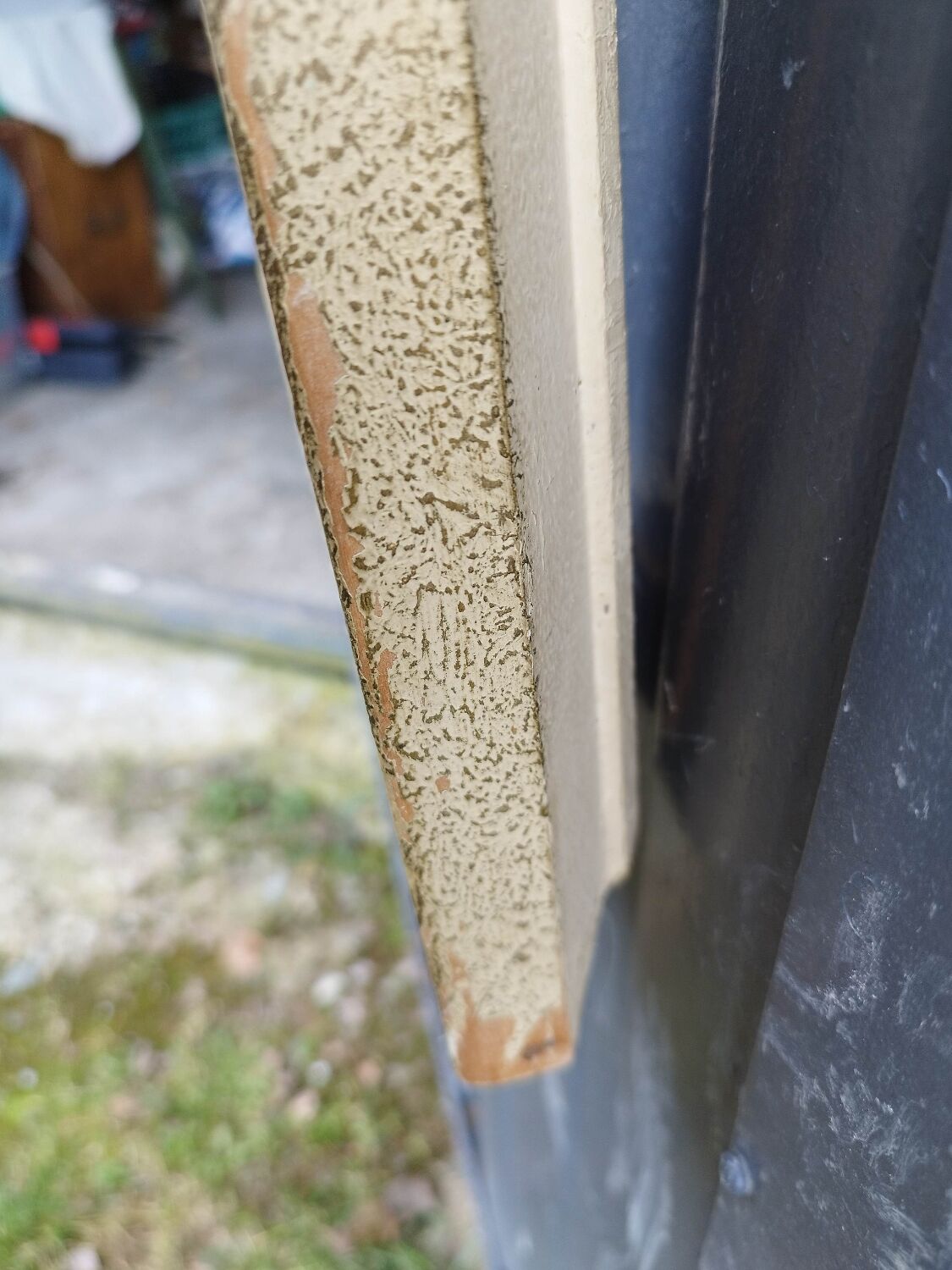 Old frame in gilded beige wood, 59x46 cm