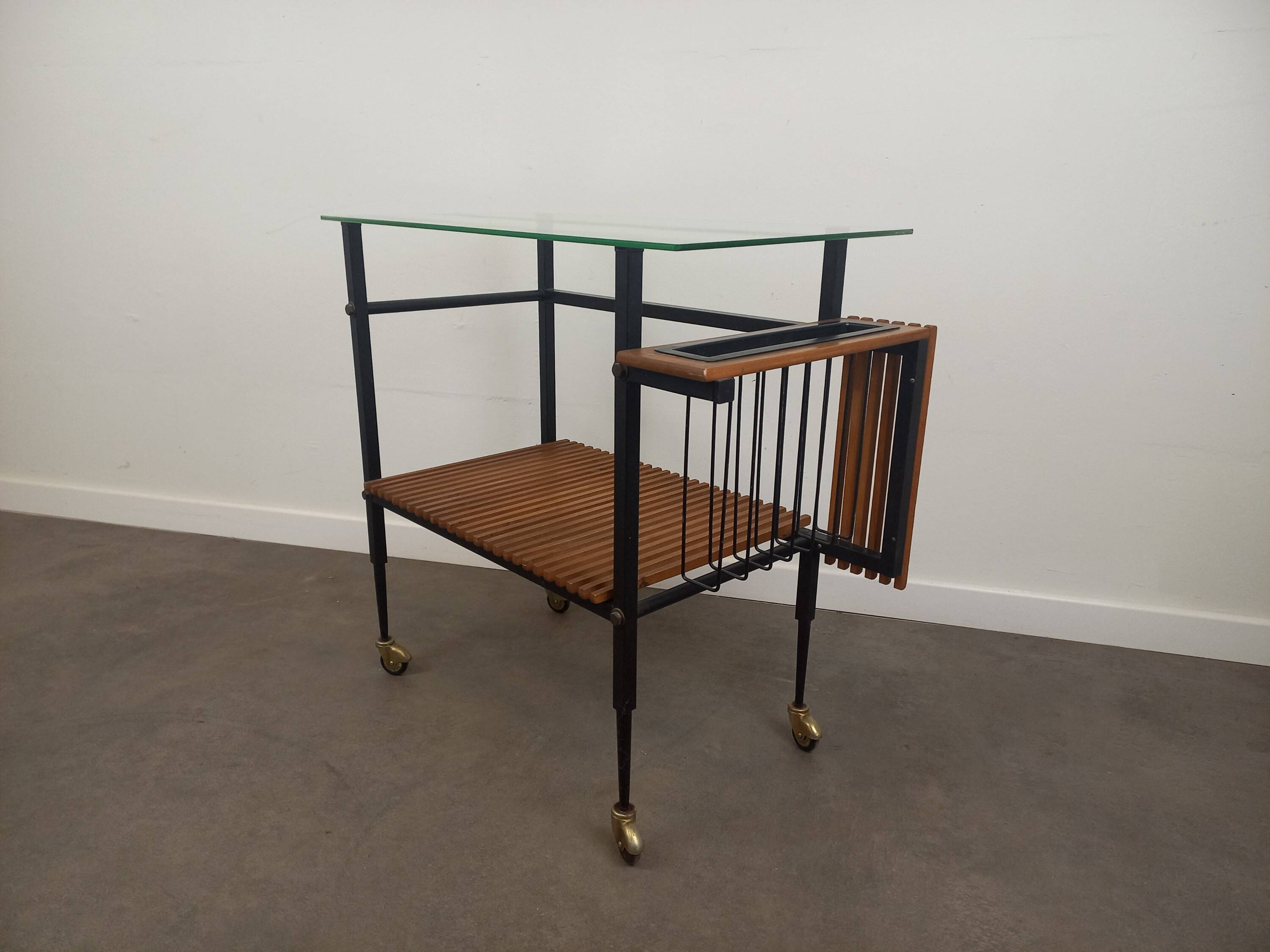 1950s trolley on wheels