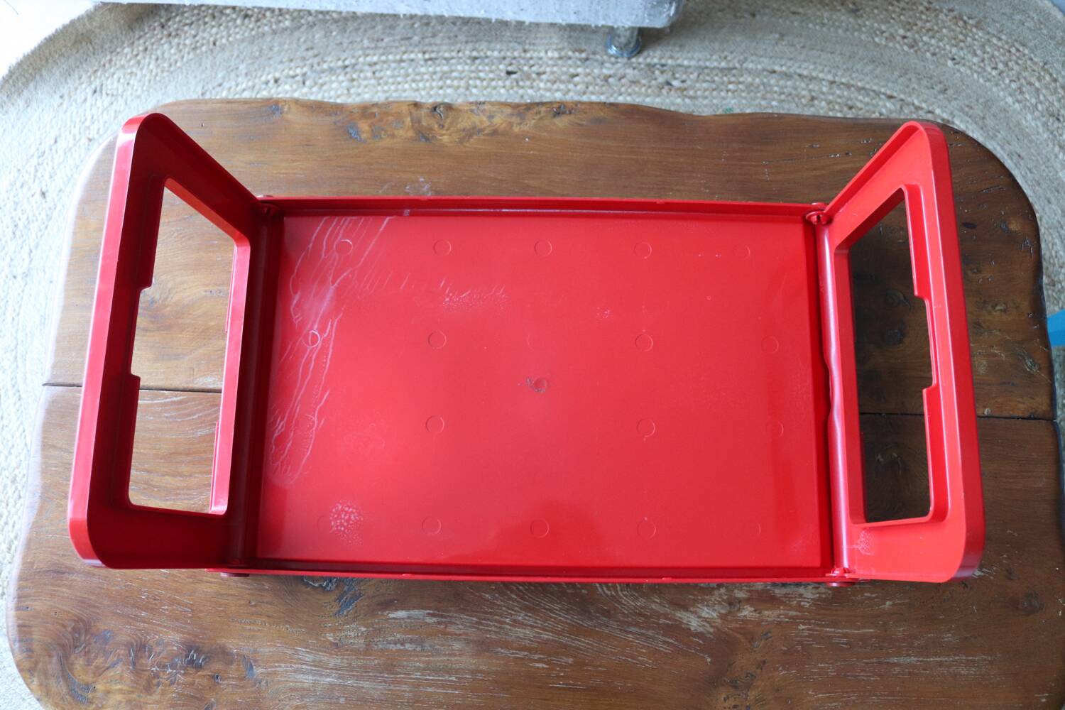 Folding tray Guzzini red – design Luigi Massoni – Italy, 1970s