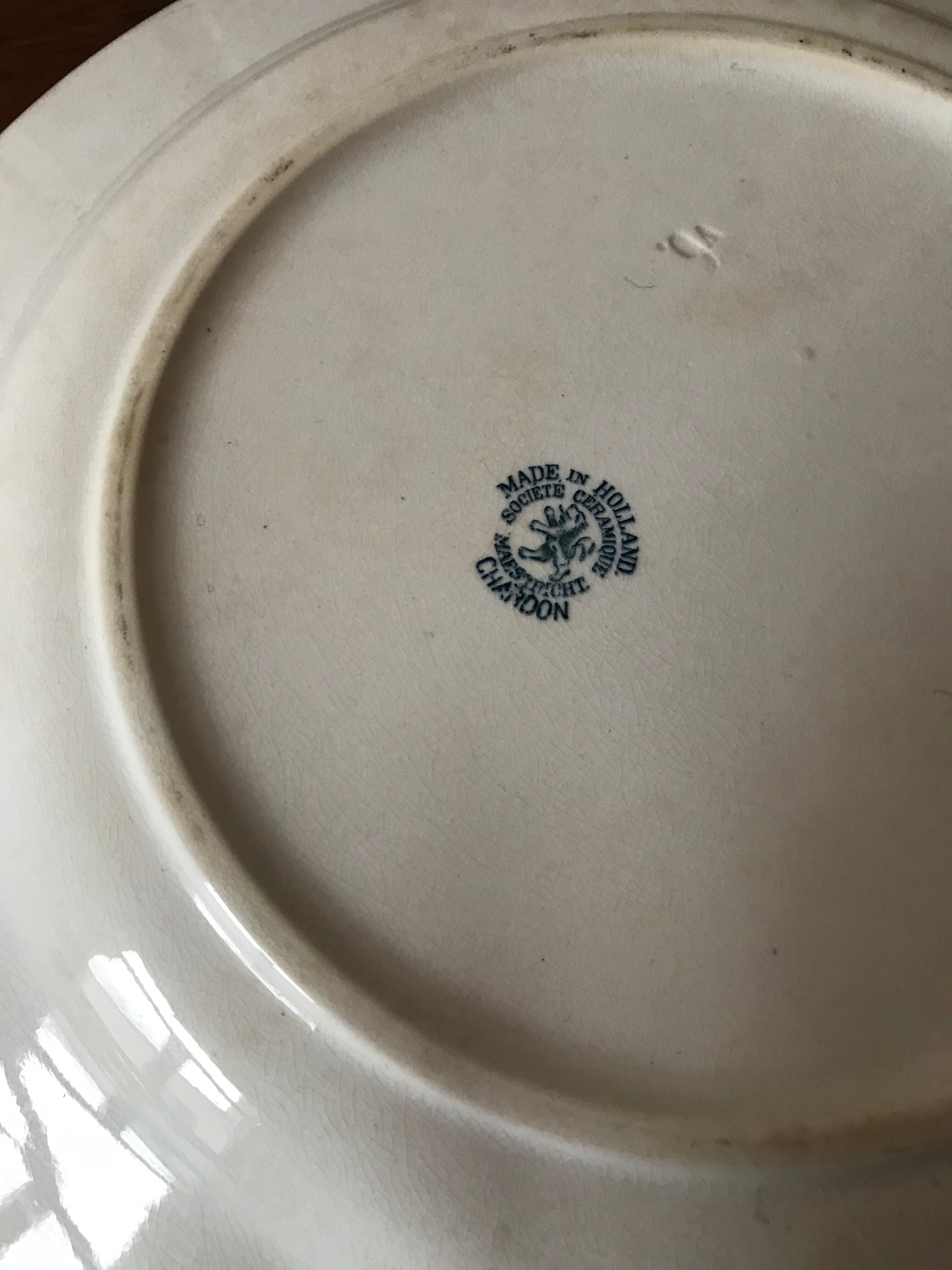 Lot 6 flat plates iron earth Thistle