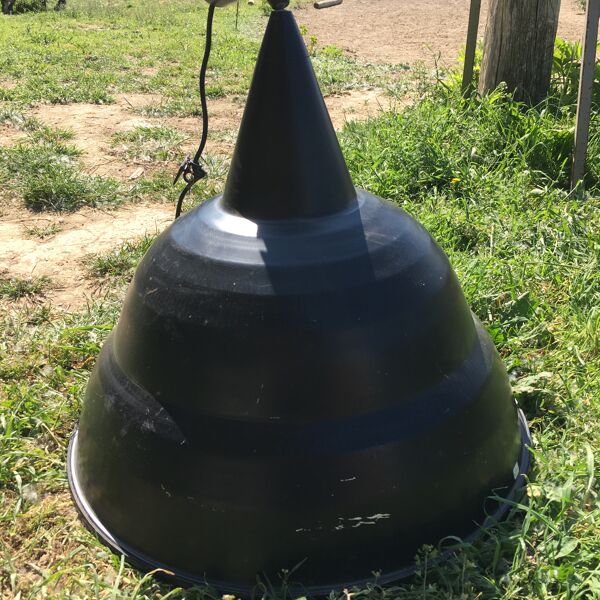 Lustre design industriel cloche Habitat