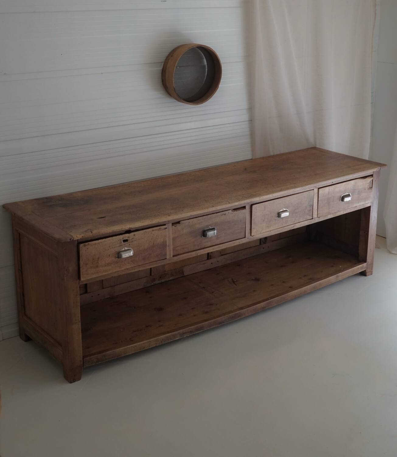 Old trading counter in solid oak – 19th century trade furniture