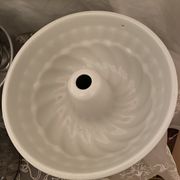 White porcelain kouglof mold