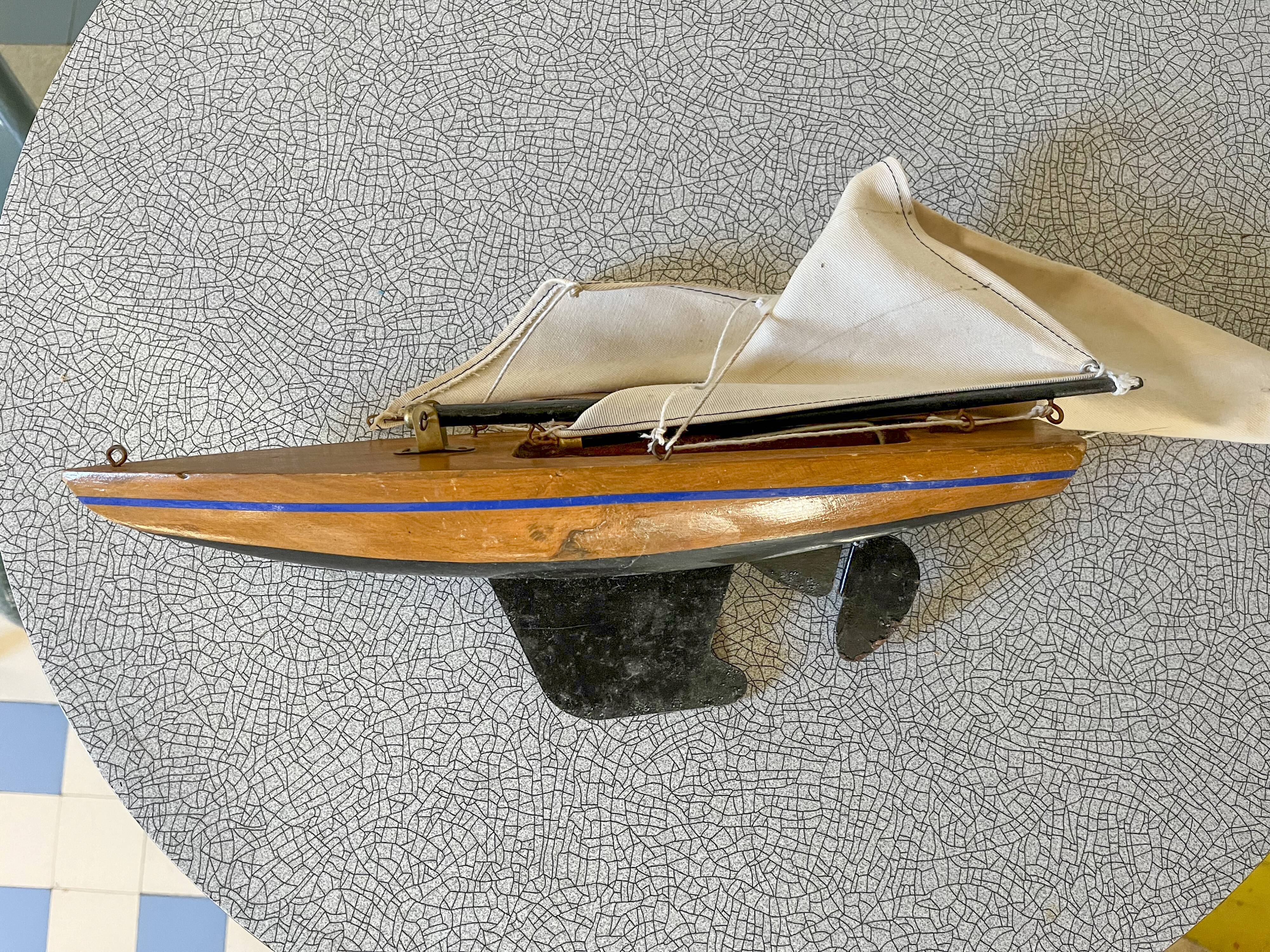 Vintage basin sailboat 60s