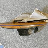 Vintage basin sailboat 60s