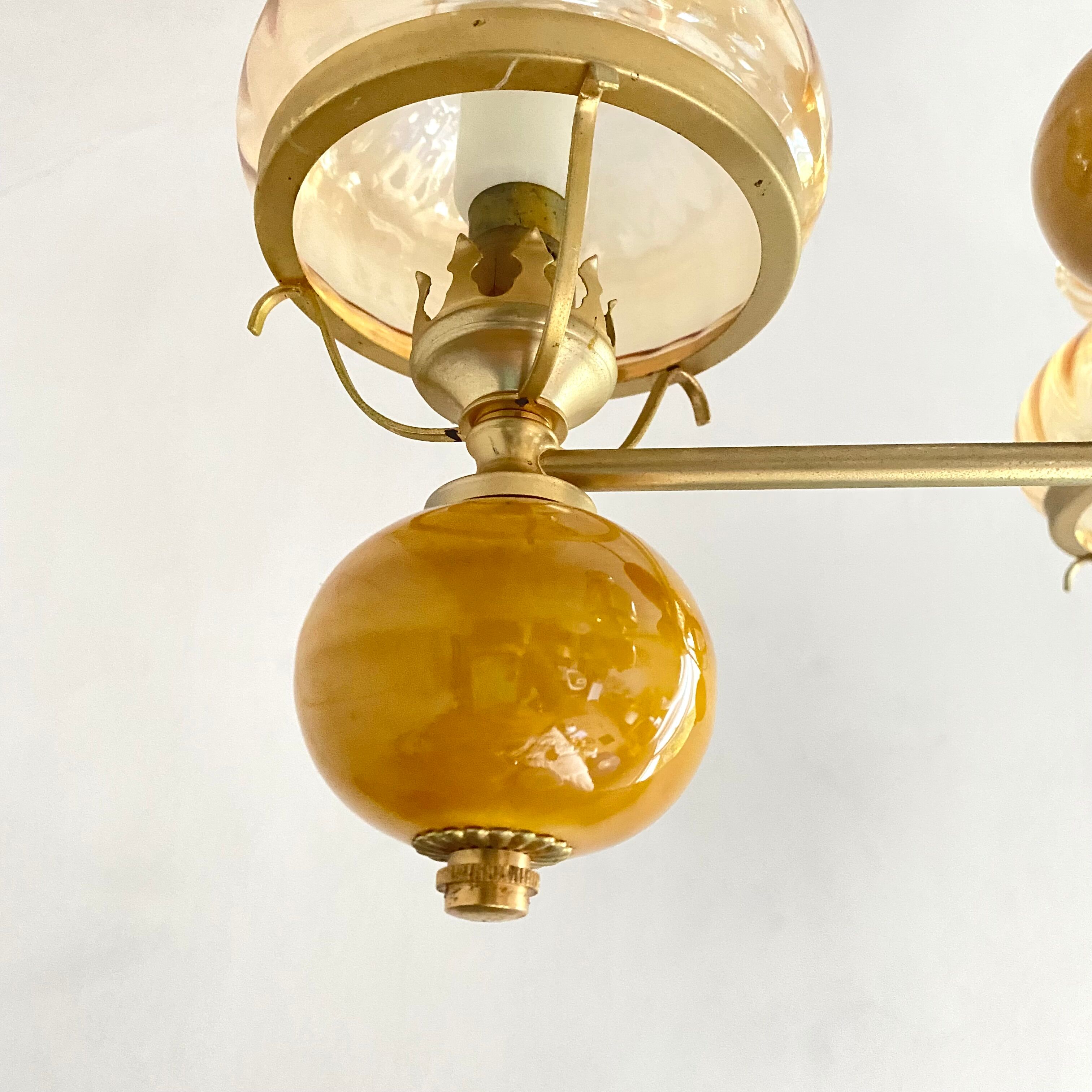 Chandelier vintage globes