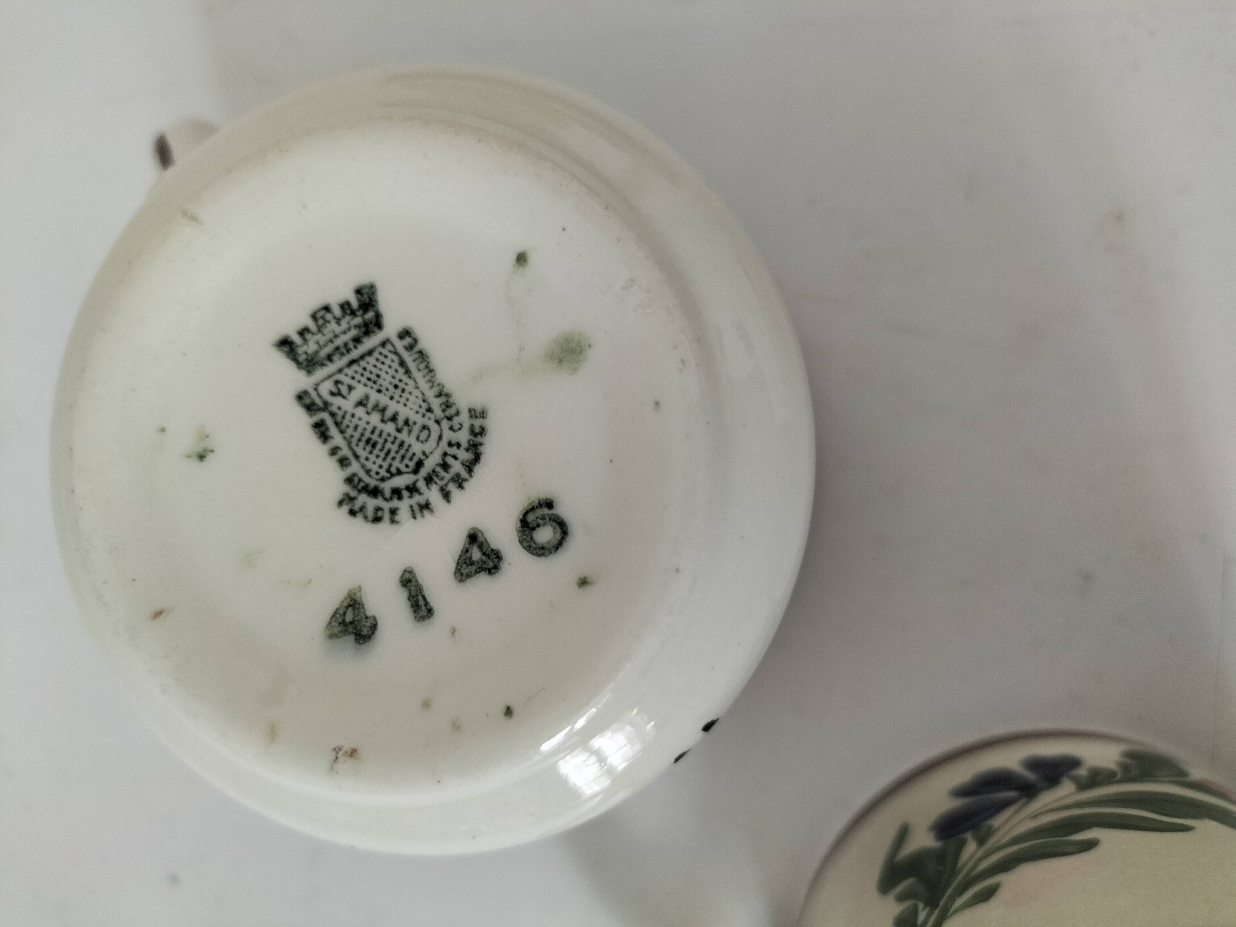 Duo de tasses anciennes Saint-Amand – Décor floral 4146 (années 1930–50)