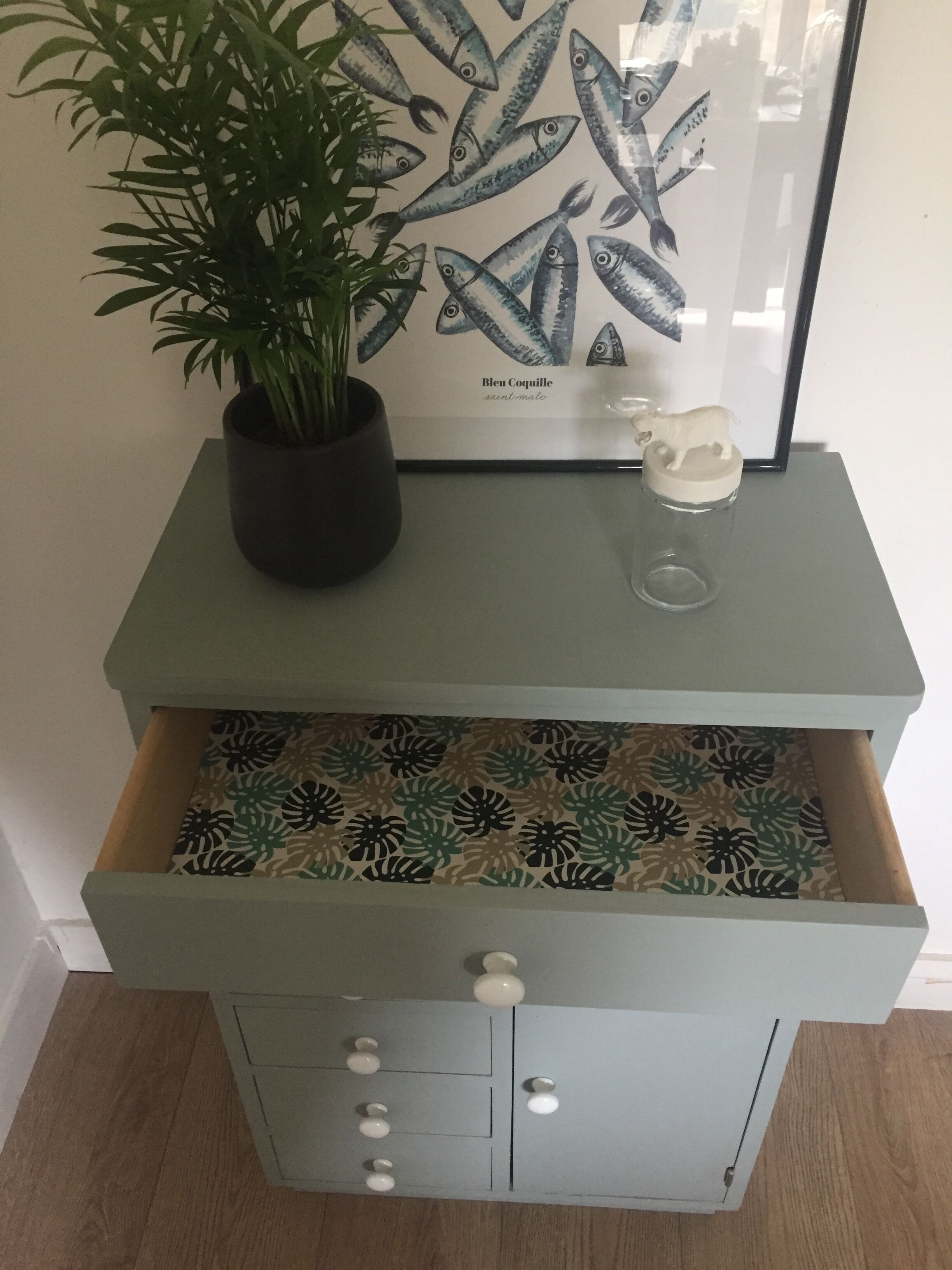 Small chest of drawers
